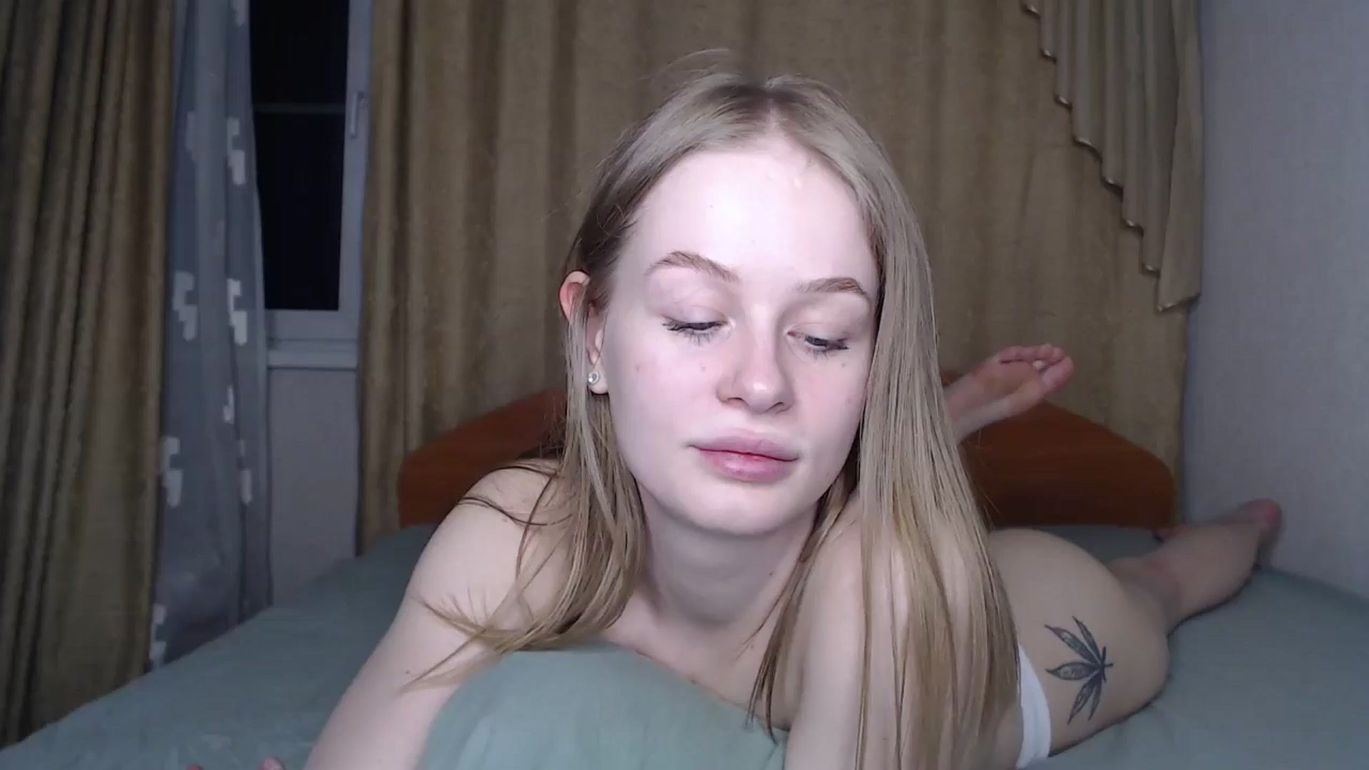 Gallery image thumbnail from Blondino4ka07's myfreecams stream on, 05/11/2024, 17:35 image 1 of 20
