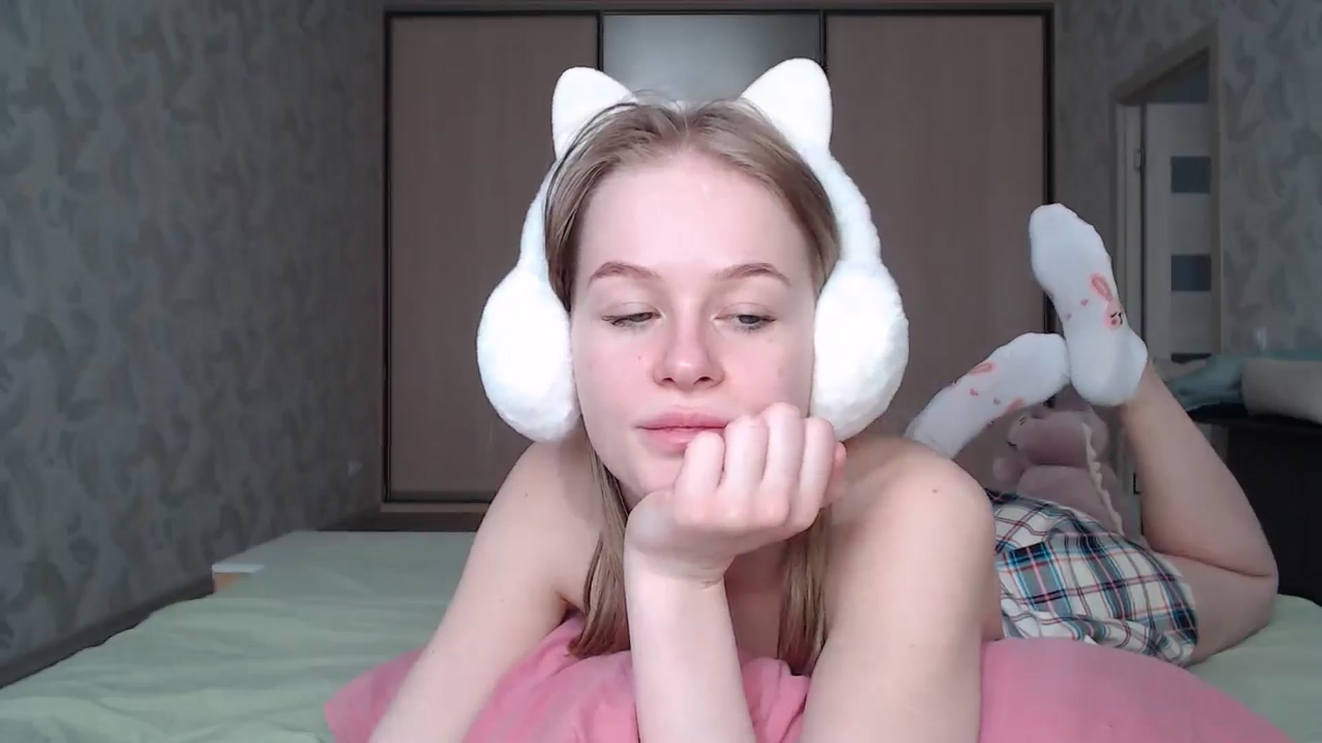Gallery image thumbnail from Blondino4ka07's myfreecams stream on, 05/12/2024, 11:00 image 17 of 20