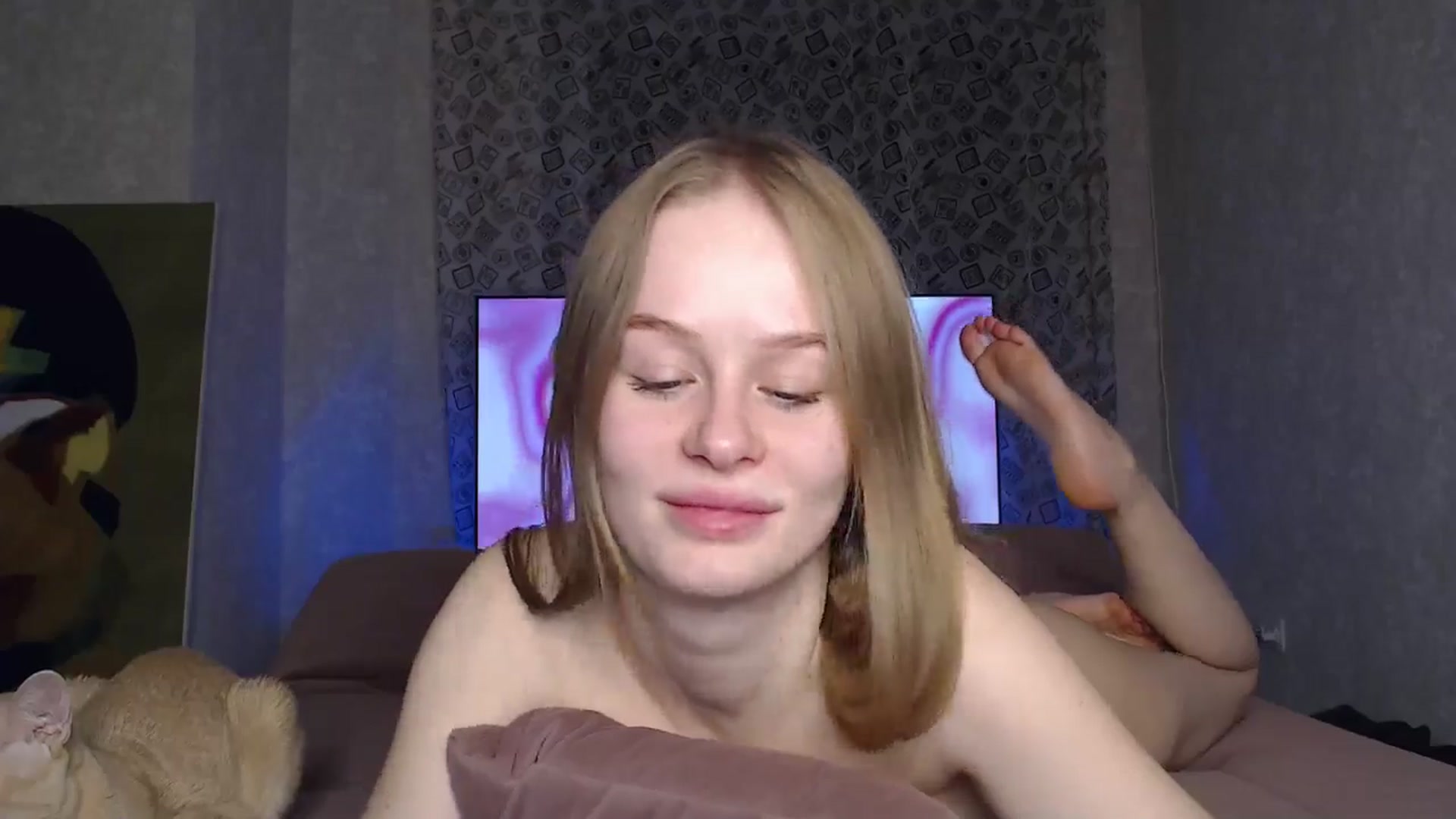 Gallery image thumbnail from Blondino4ka07's myfreecams stream on, 05/12/2024, 17:59 image 15 of 20