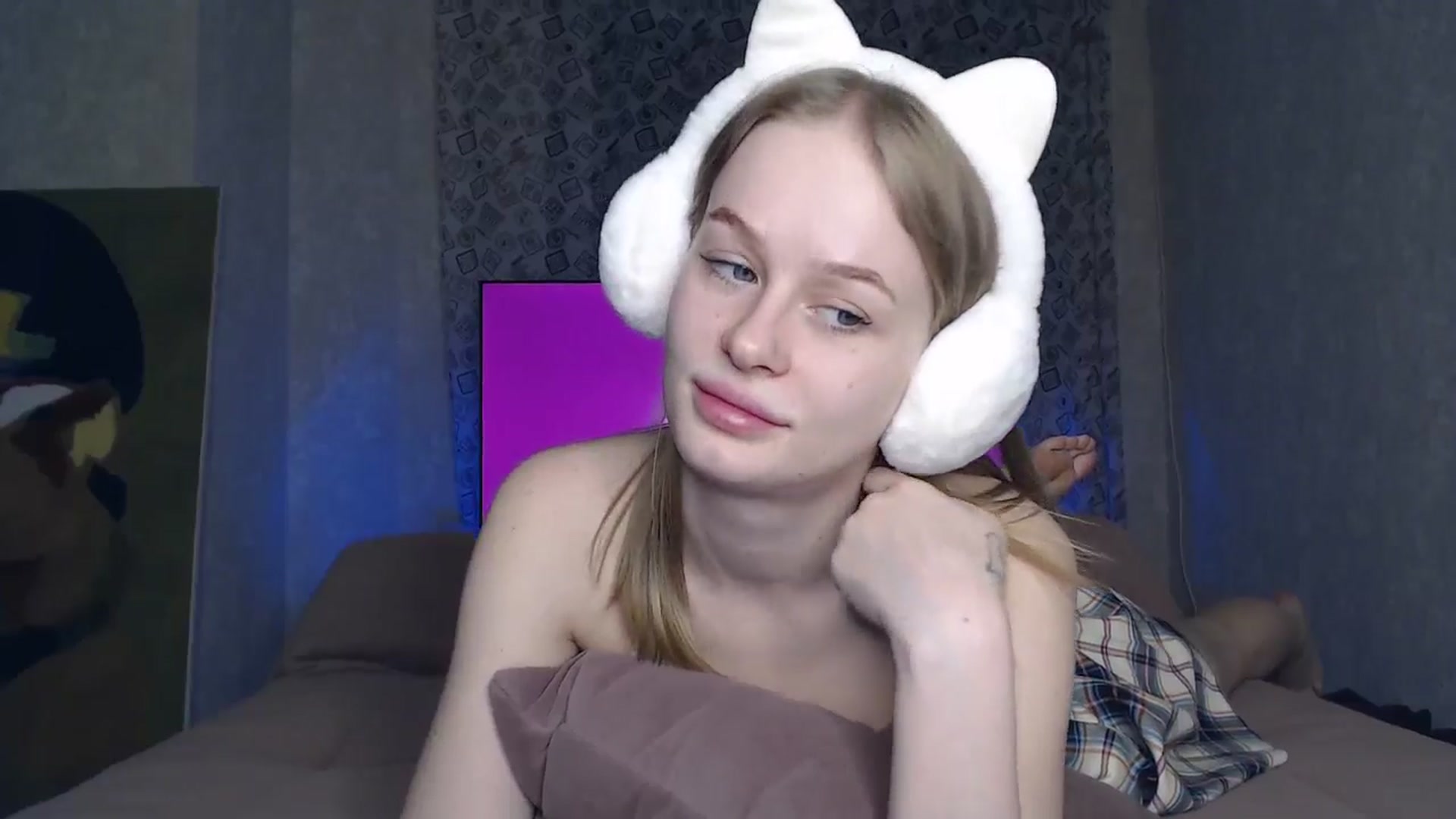 Gallery image thumbnail from Blondino4ka07's myfreecams stream on, 05/12/2024, 19:05 image 20 of 20