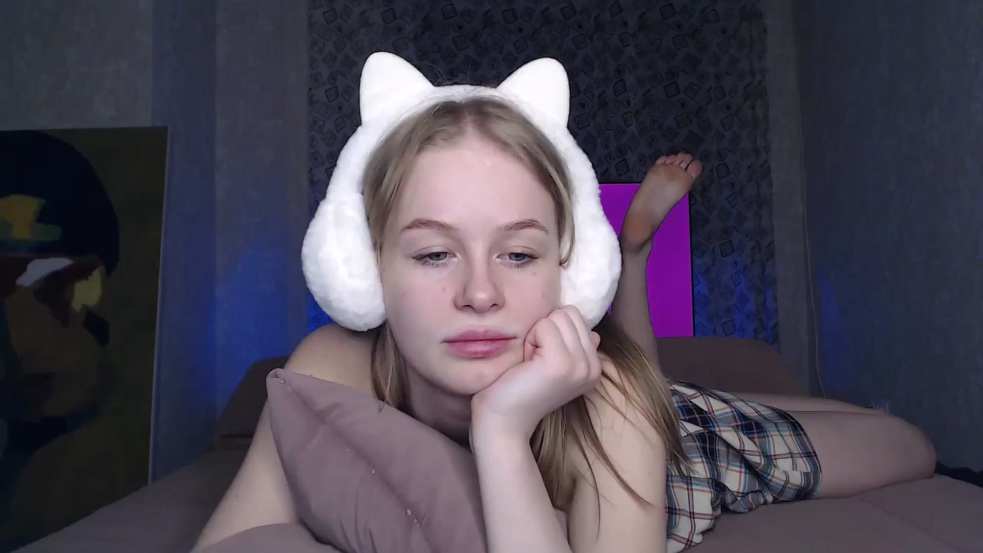 Gallery image thumbnail from Blondino4ka07's myfreecams stream on, 05/12/2024, 20:54 image 1 of 20