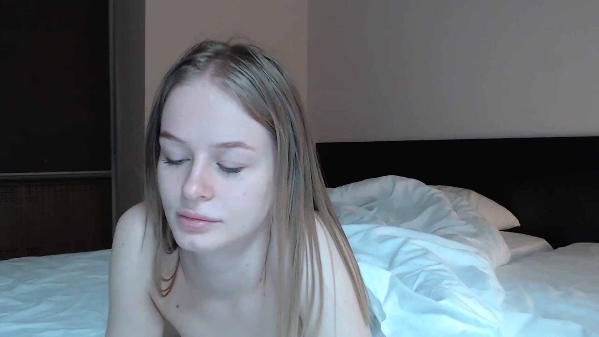 Gallery image thumbnail from Blondino4ka07's myfreecams stream on, 05/13/2024, 18:14 image 18 of 20