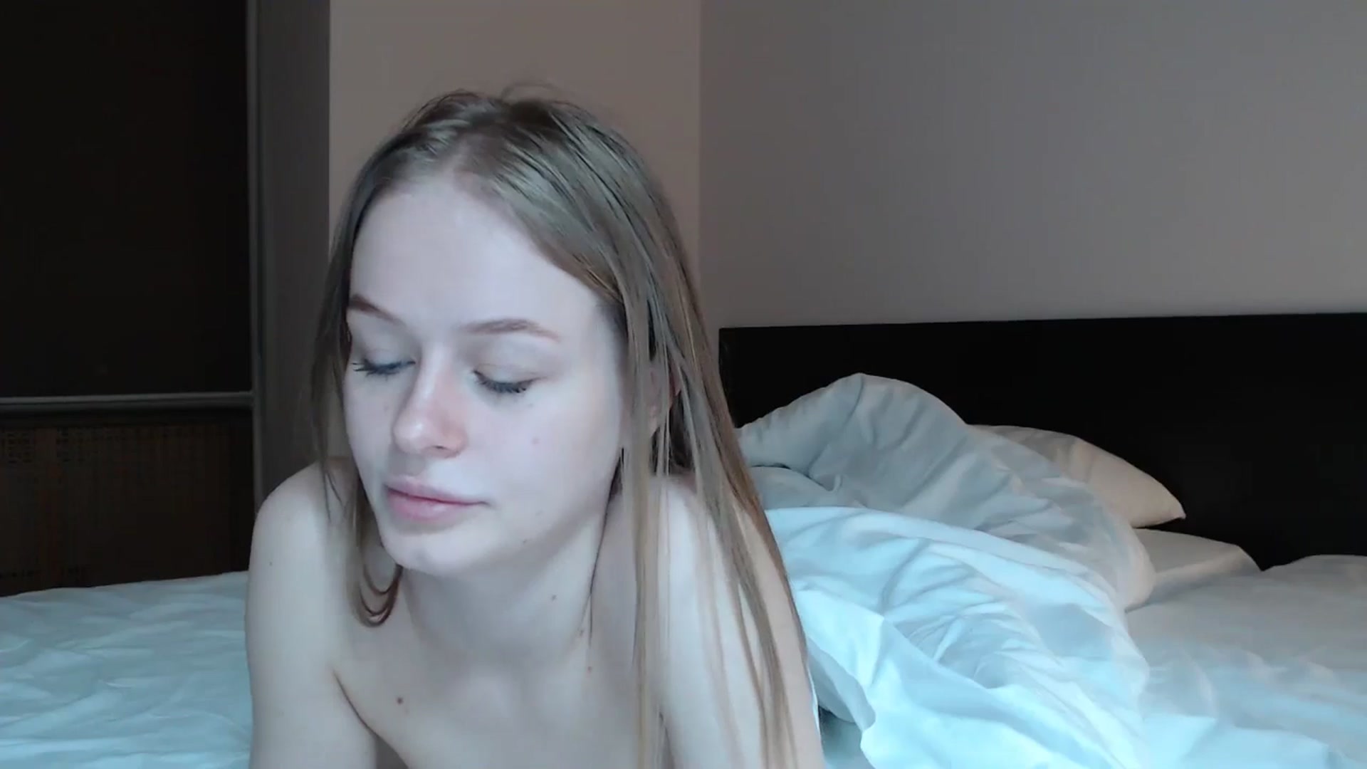 Gallery image thumbnail from Blondino4ka07's myfreecams stream on, 05/13/2024, 18:14 image 17 of 20