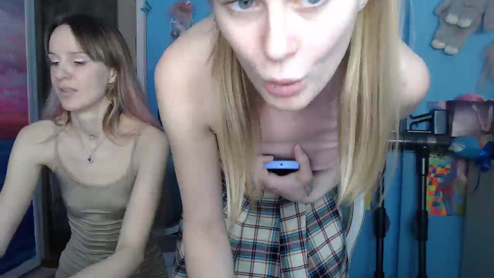 Gallery image thumbnail from Blondino4ka07's myfreecams stream on, 06/14/2024, 07:46 image 18 of 20
