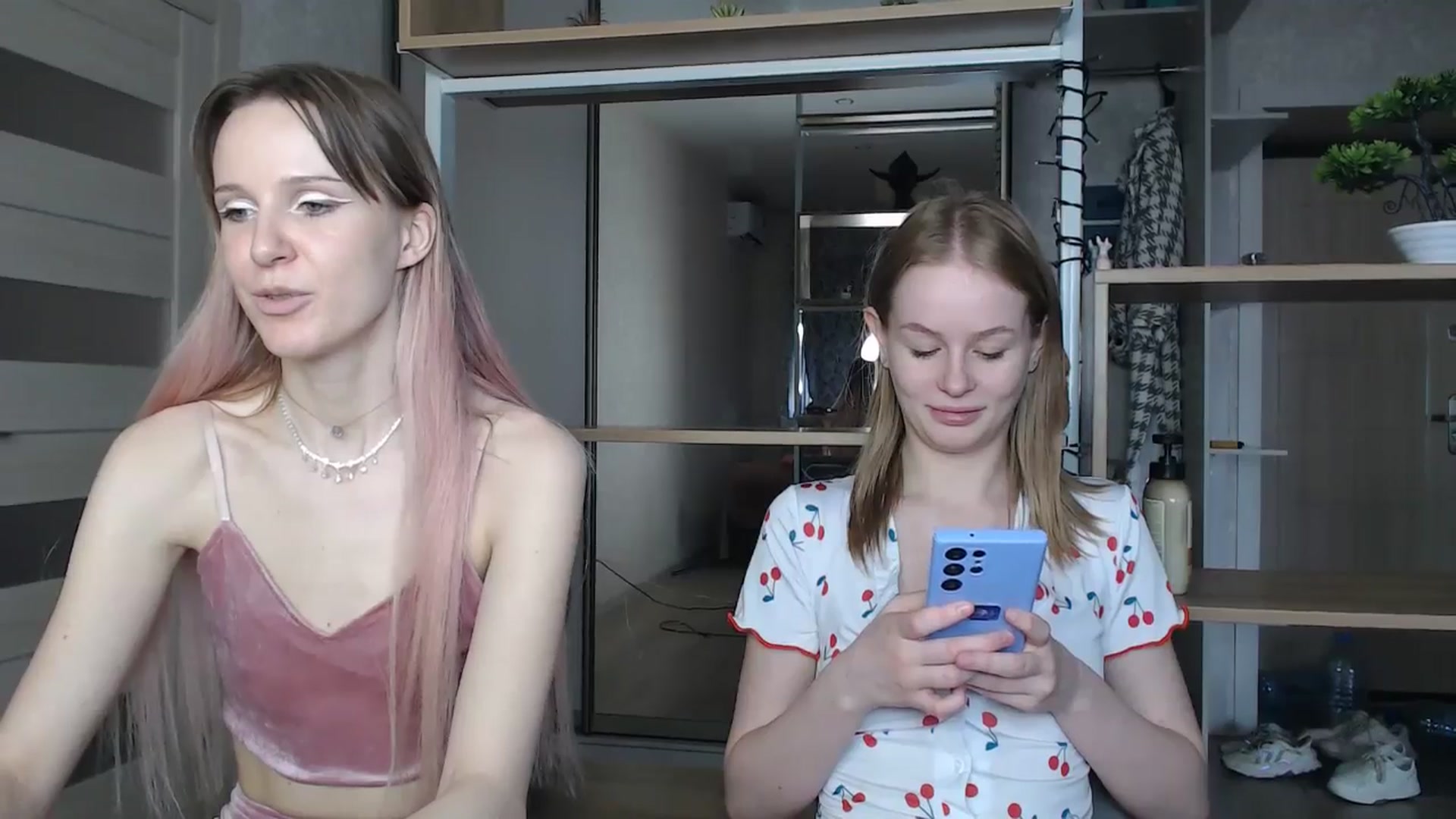 Gallery image thumbnail from Blondino4ka07's myfreecams stream on, 06/15/2024, 08:27 image 3 of 20