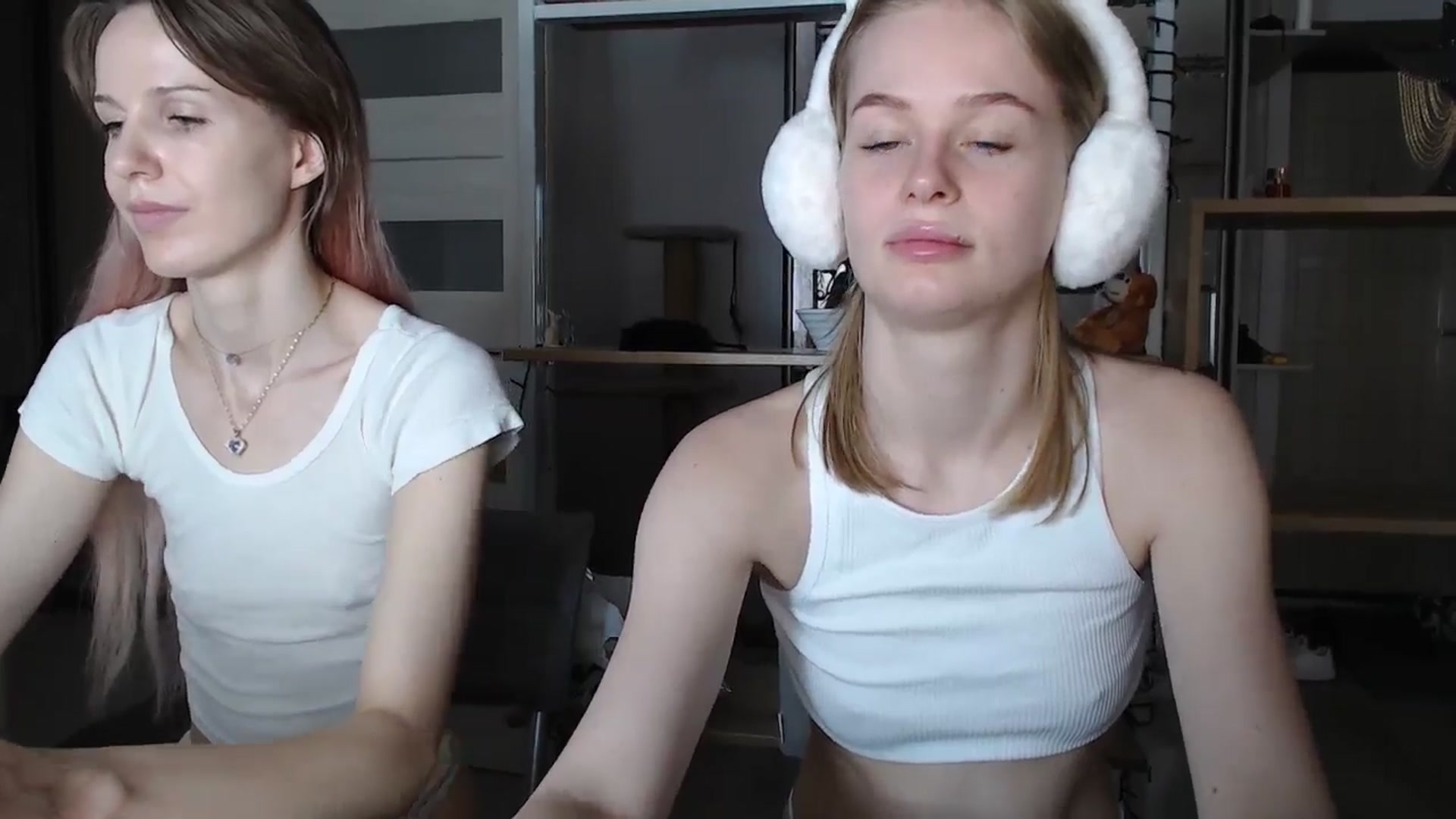 Gallery image thumbnail from Blondino4ka07's myfreecams stream on, 07/18/2024, 07:26 image 3 of 20