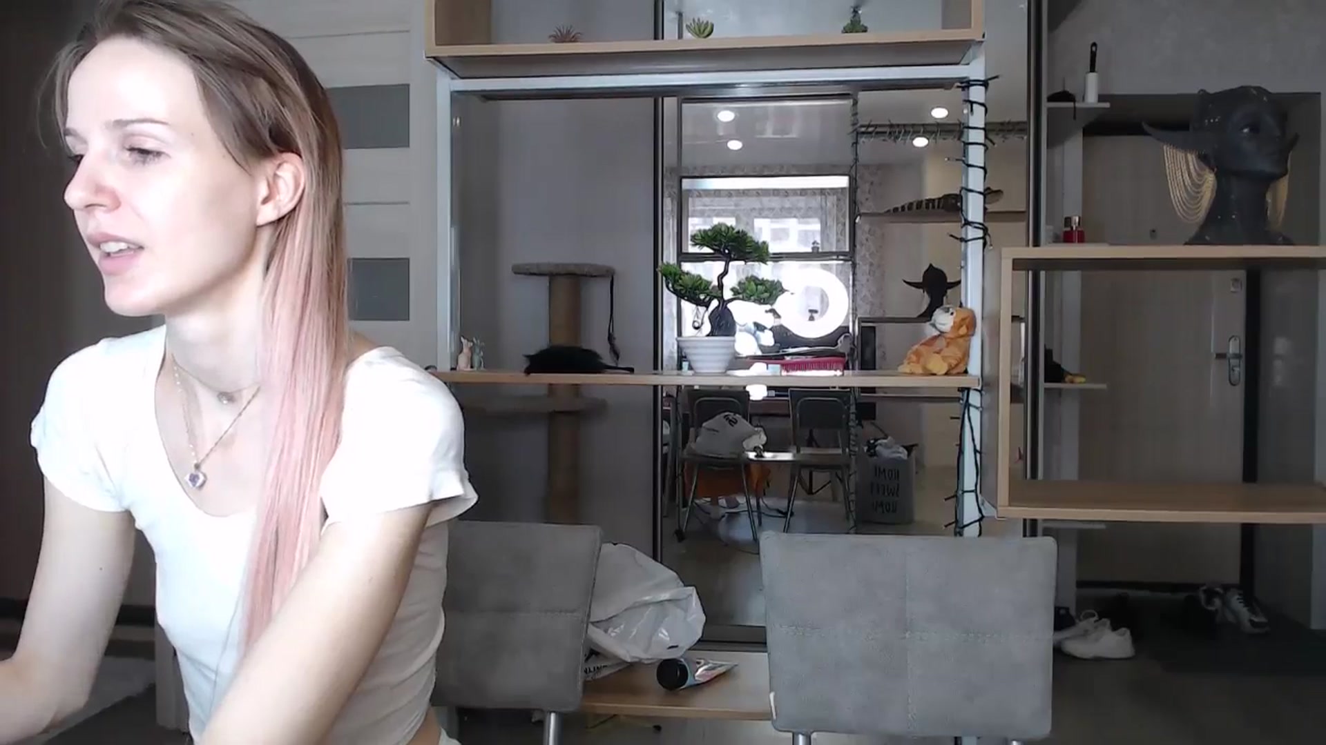Gallery image thumbnail from Blondino4ka07's myfreecams stream on, 07/18/2024, 08:45 image 11 of 20