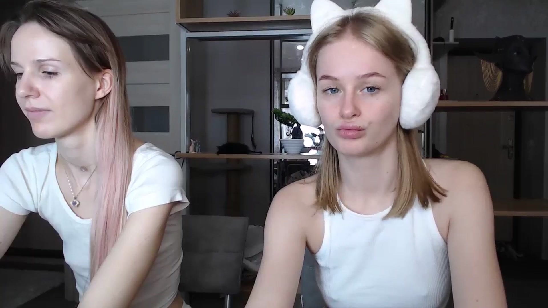 Gallery image thumbnail from Blondino4ka07's myfreecams stream on, 07/18/2024, 08:45 image 12 of 20