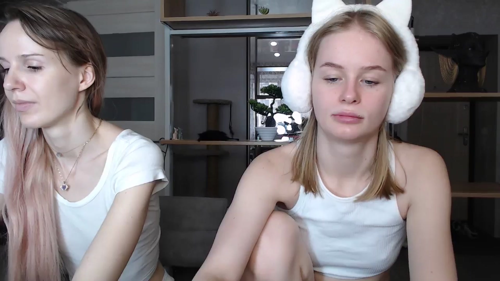 Gallery image thumbnail from Blondino4ka07's myfreecams stream on, 07/18/2024, 08:45 image 20 of 20