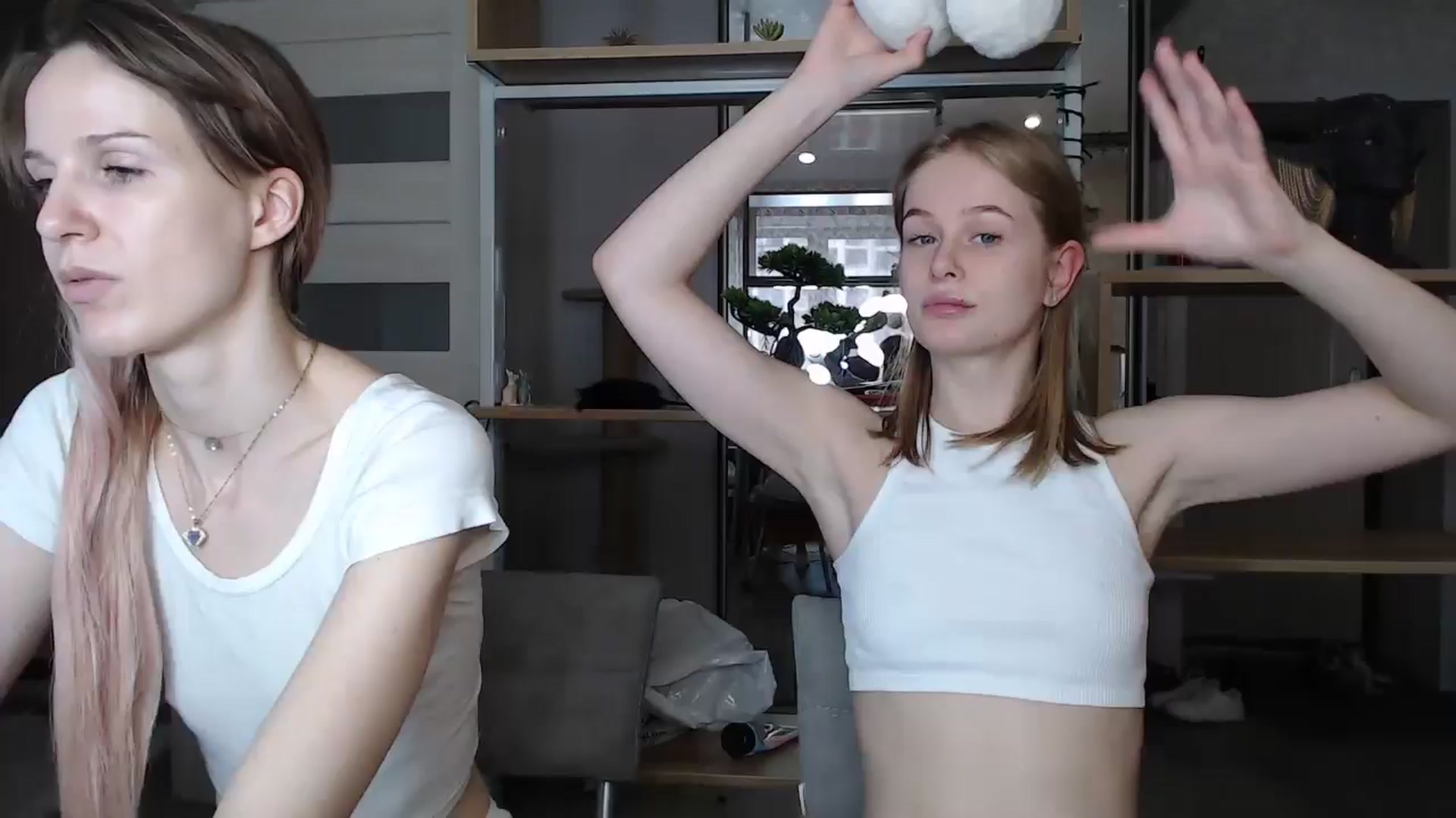 Gallery image thumbnail from Blondino4ka07's myfreecams stream on, 07/18/2024, 08:45 image 14 of 20