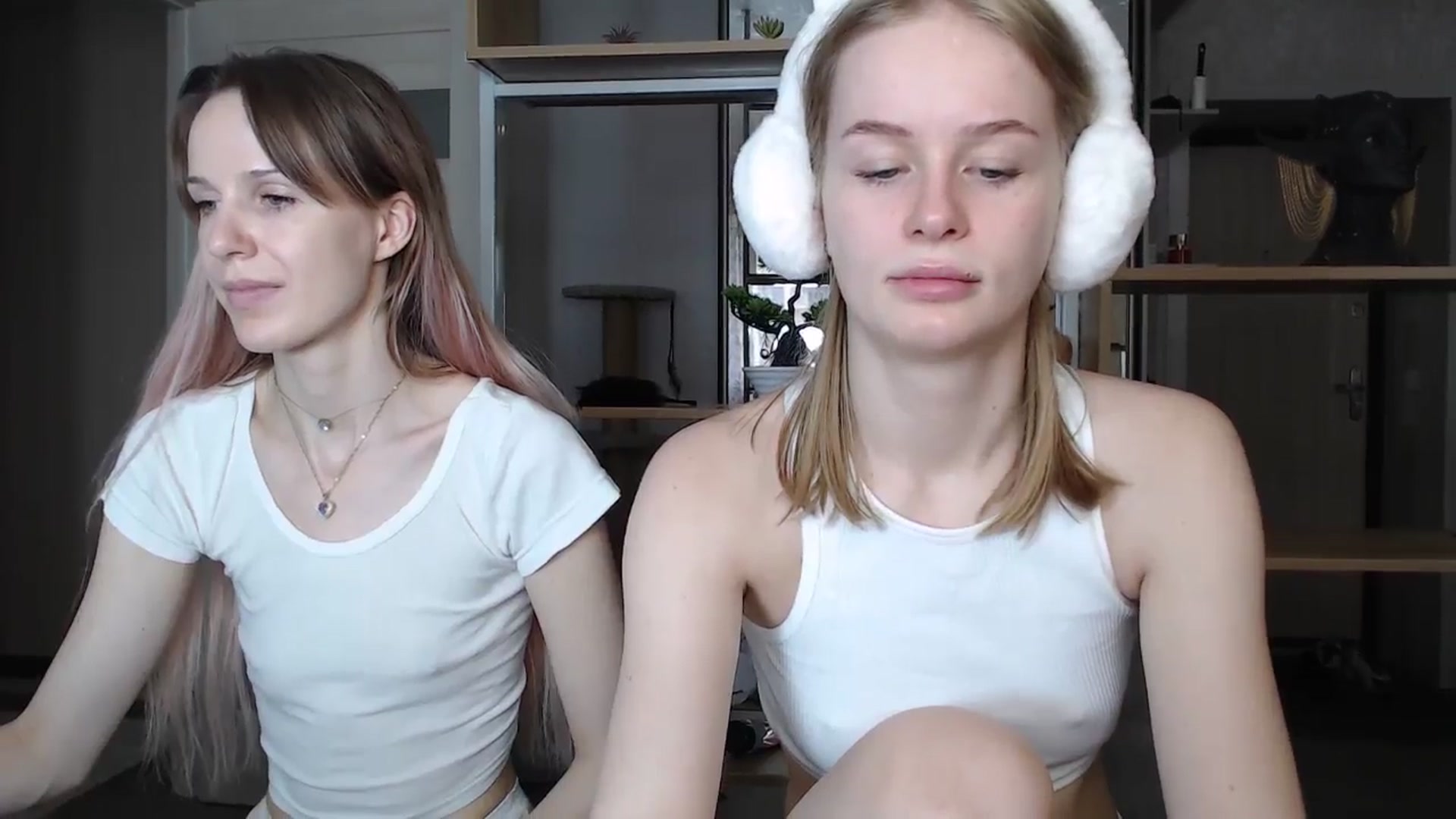 Gallery image thumbnail from Blondino4ka07's myfreecams stream on, 07/18/2024, 08:45 image 7 of 20