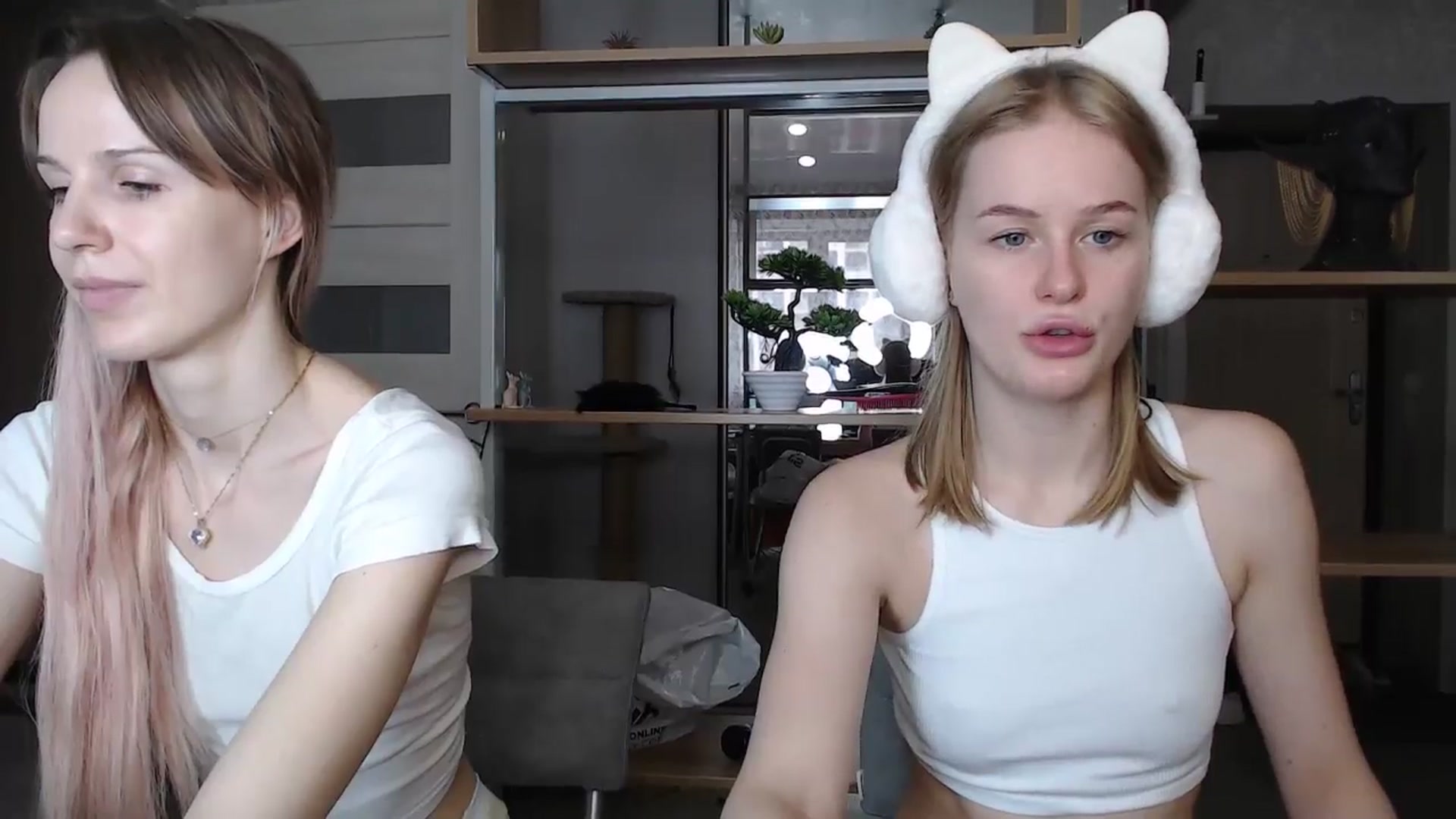 Gallery image thumbnail from Blondino4ka07's myfreecams stream on, 07/18/2024, 08:45 image 3 of 20
