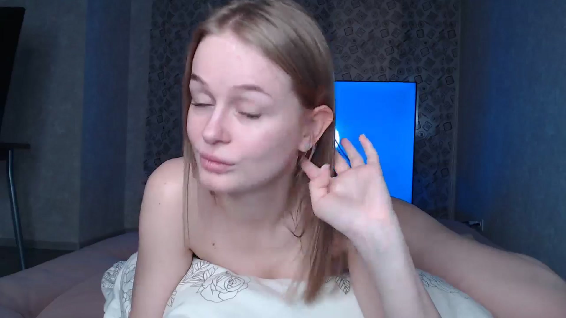 Gallery image thumbnail from Blondino4ka07's myfreecams stream on, 09/22/2024, 10:23 image 5 of 20