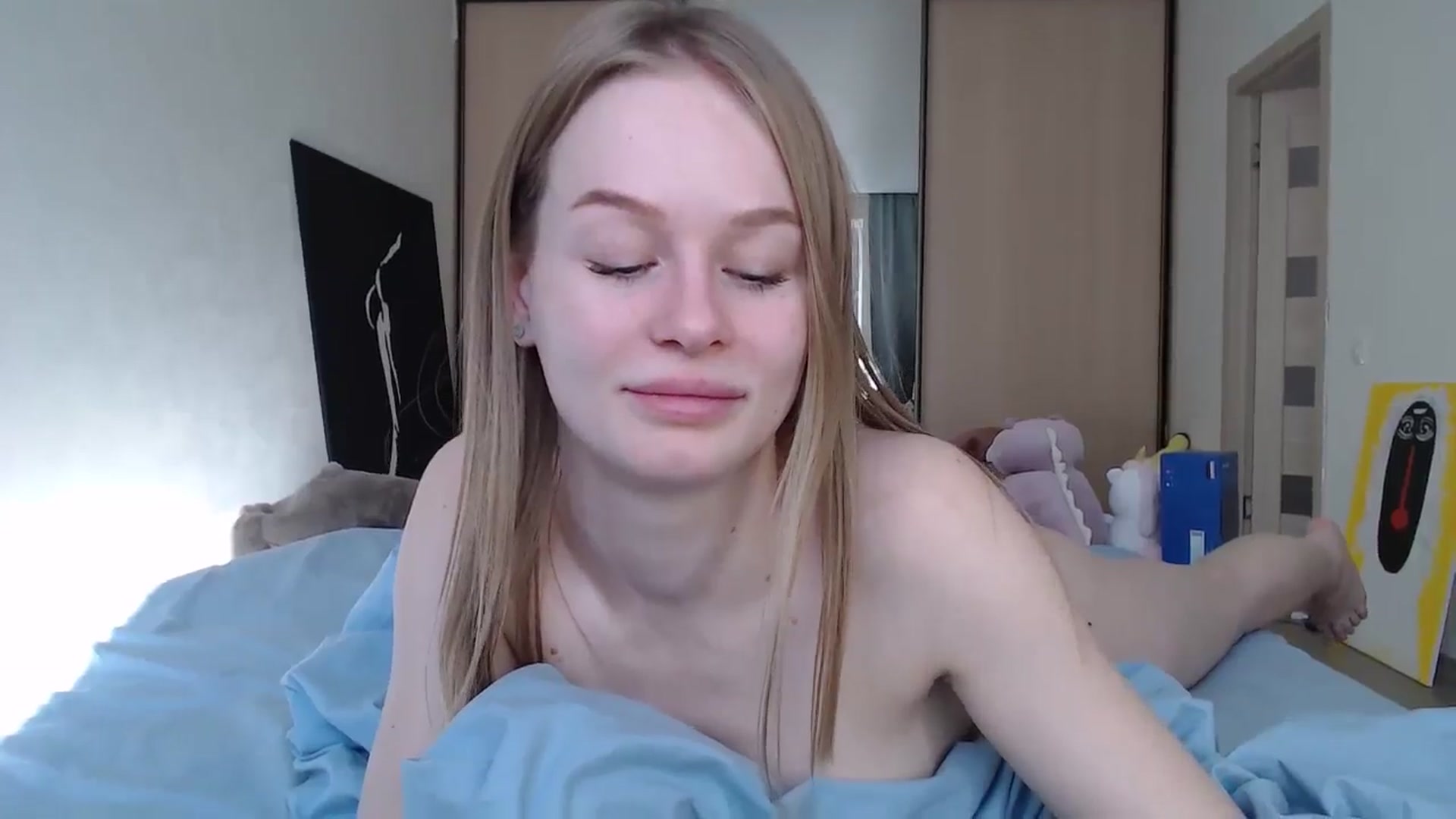 Gallery image thumbnail from Blondino4ka07's myfreecams stream on, 10/05/2024, 08:54 image 18 of 20