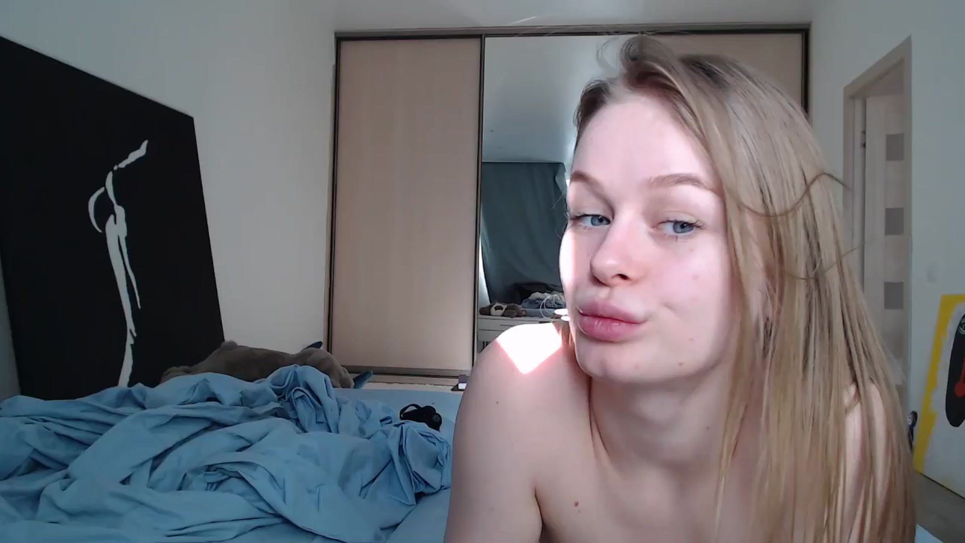 Gallery image thumbnail from Blondino4ka07's myfreecams stream on, 10/05/2024, 10:18 image 13 of 20