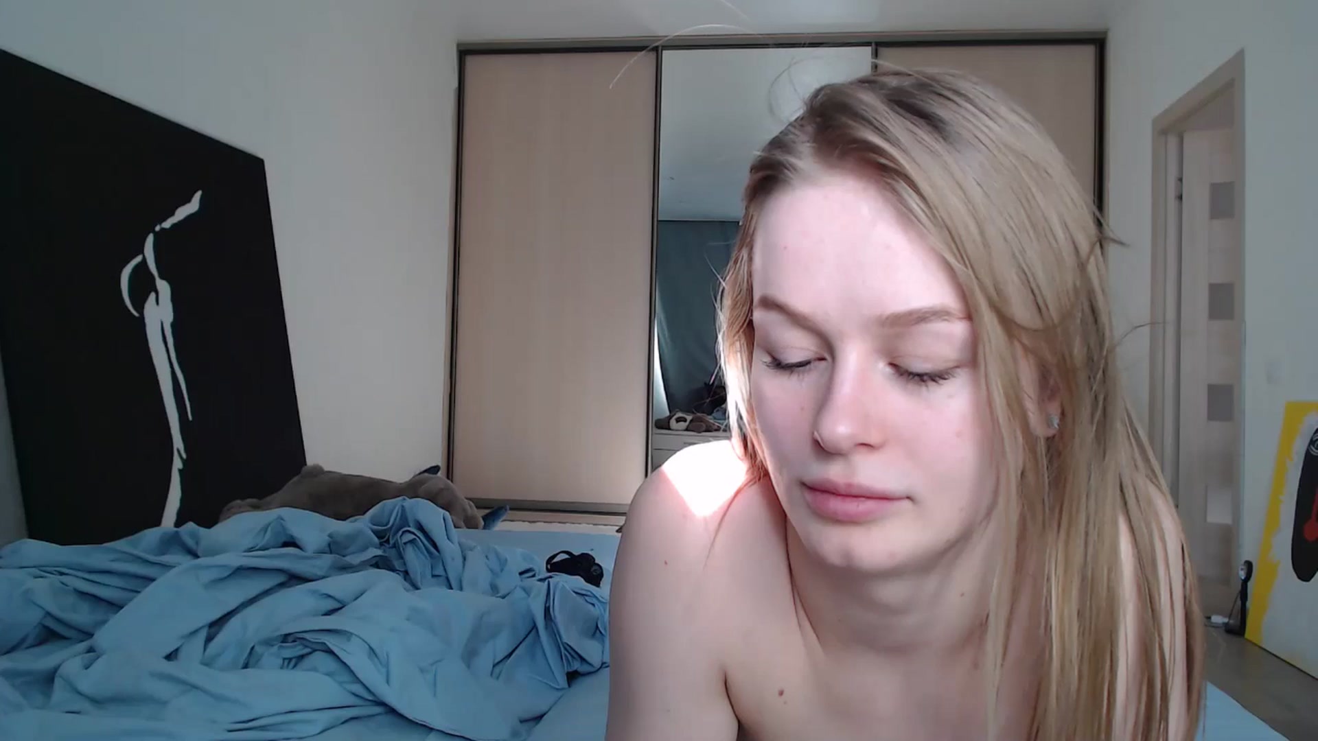 Gallery image thumbnail from Blondino4ka07's myfreecams stream on, 10/05/2024, 10:18 image 12 of 20