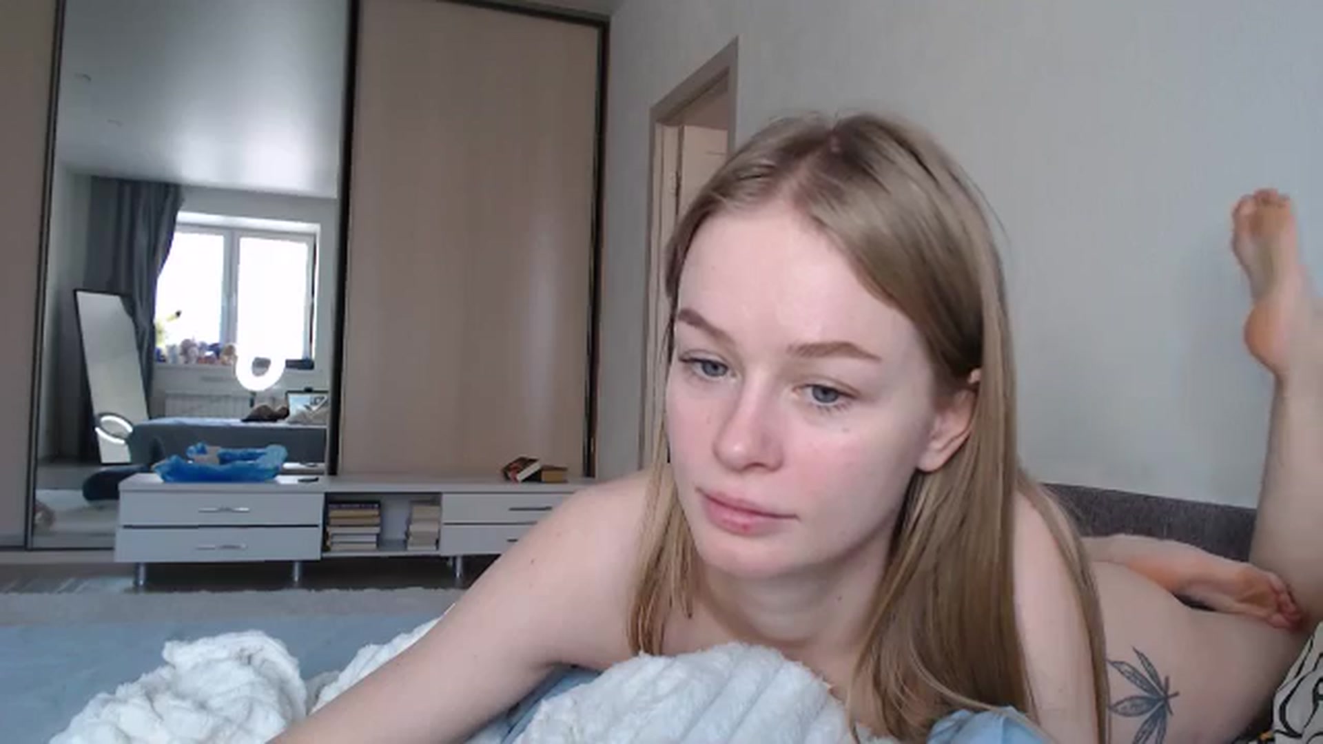Gallery image thumbnail from Blondino4ka07's myfreecams stream on, 11/19/2024, 07:16 image 17 of 20