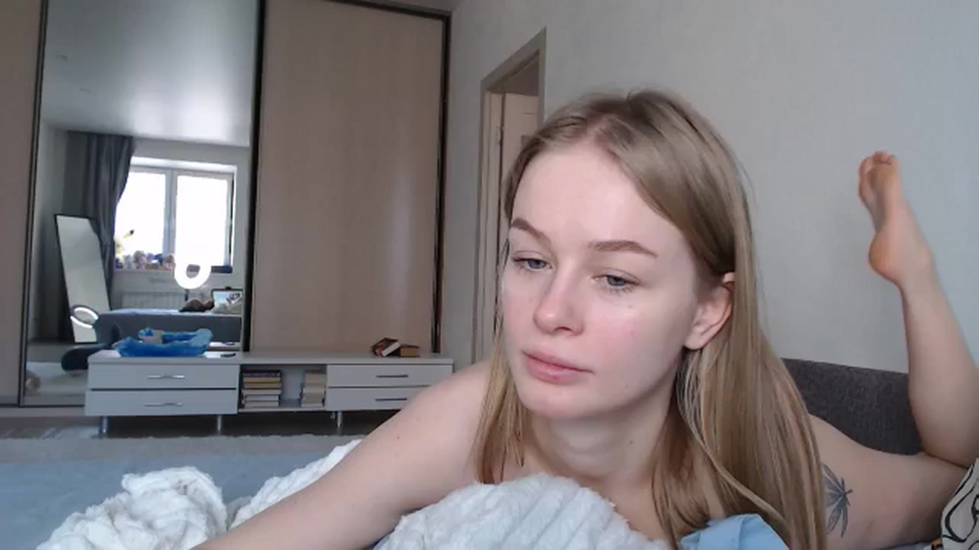 Gallery image thumbnail from Blondino4ka07's myfreecams stream on, 11/19/2024, 07:16 image 19 of 20