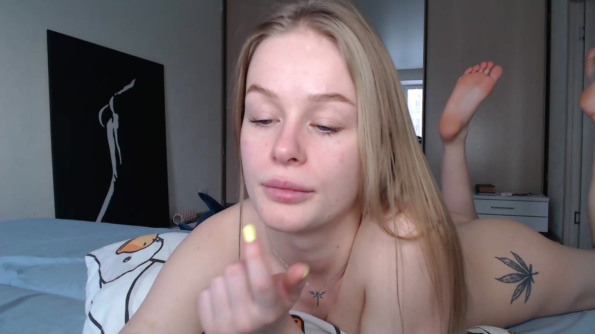 Gallery image thumbnail from Blondino4ka07's myfreecams stream on, 12/09/2024, 08:29 image 12 of 20