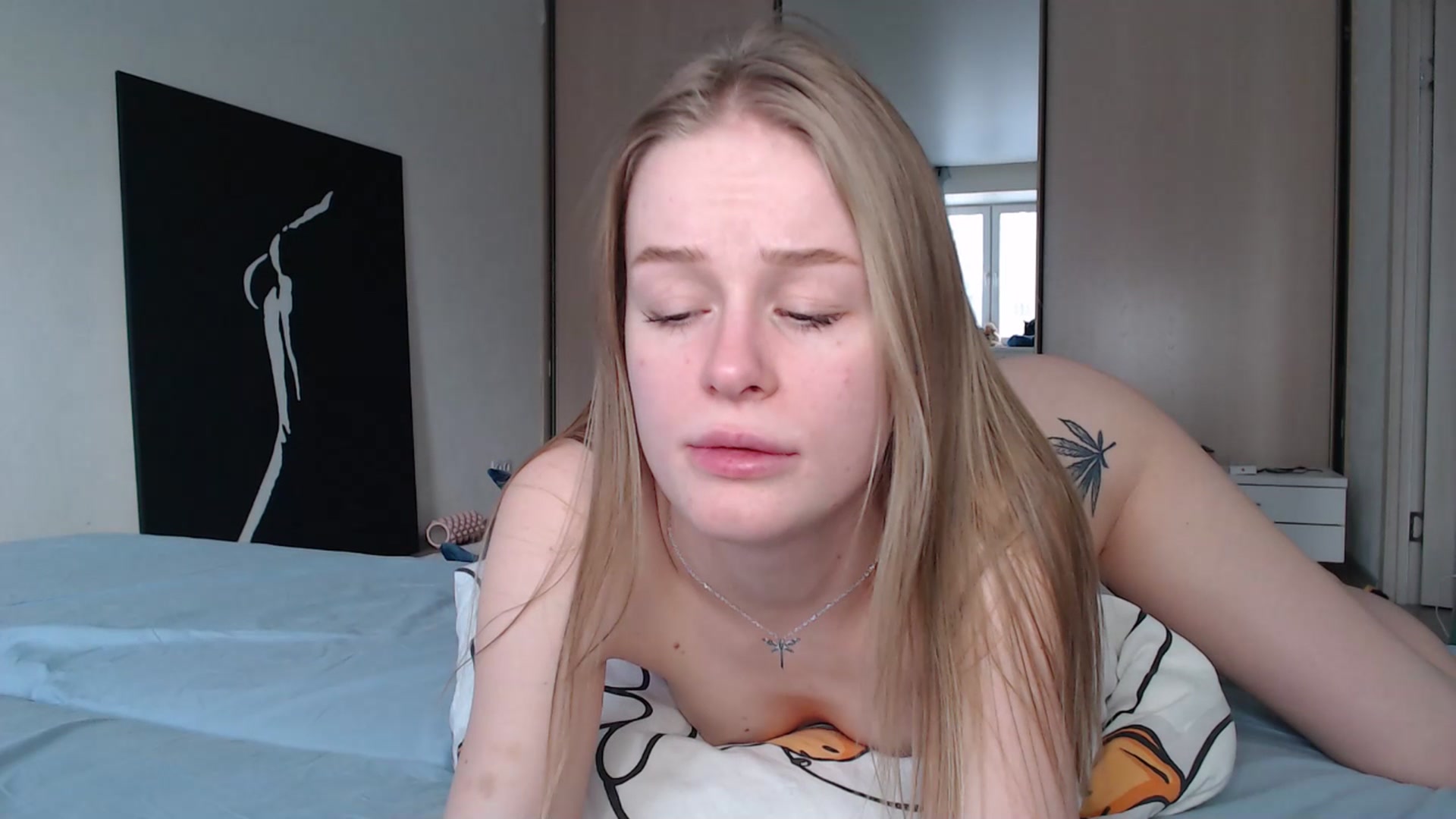 Gallery image thumbnail from Blondino4ka07's myfreecams stream on, 12/09/2024, 08:29 image 2 of 20