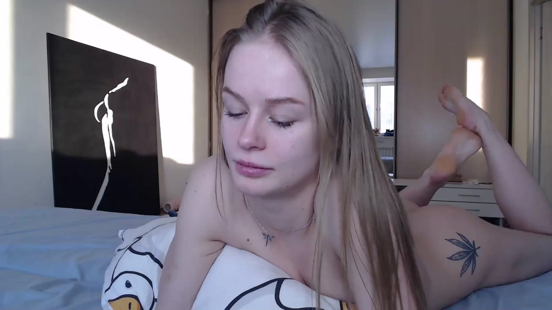 Gallery image thumbnail from Blondino4ka07's myfreecams stream on, 12/09/2024, 10:05 image 13 of 20