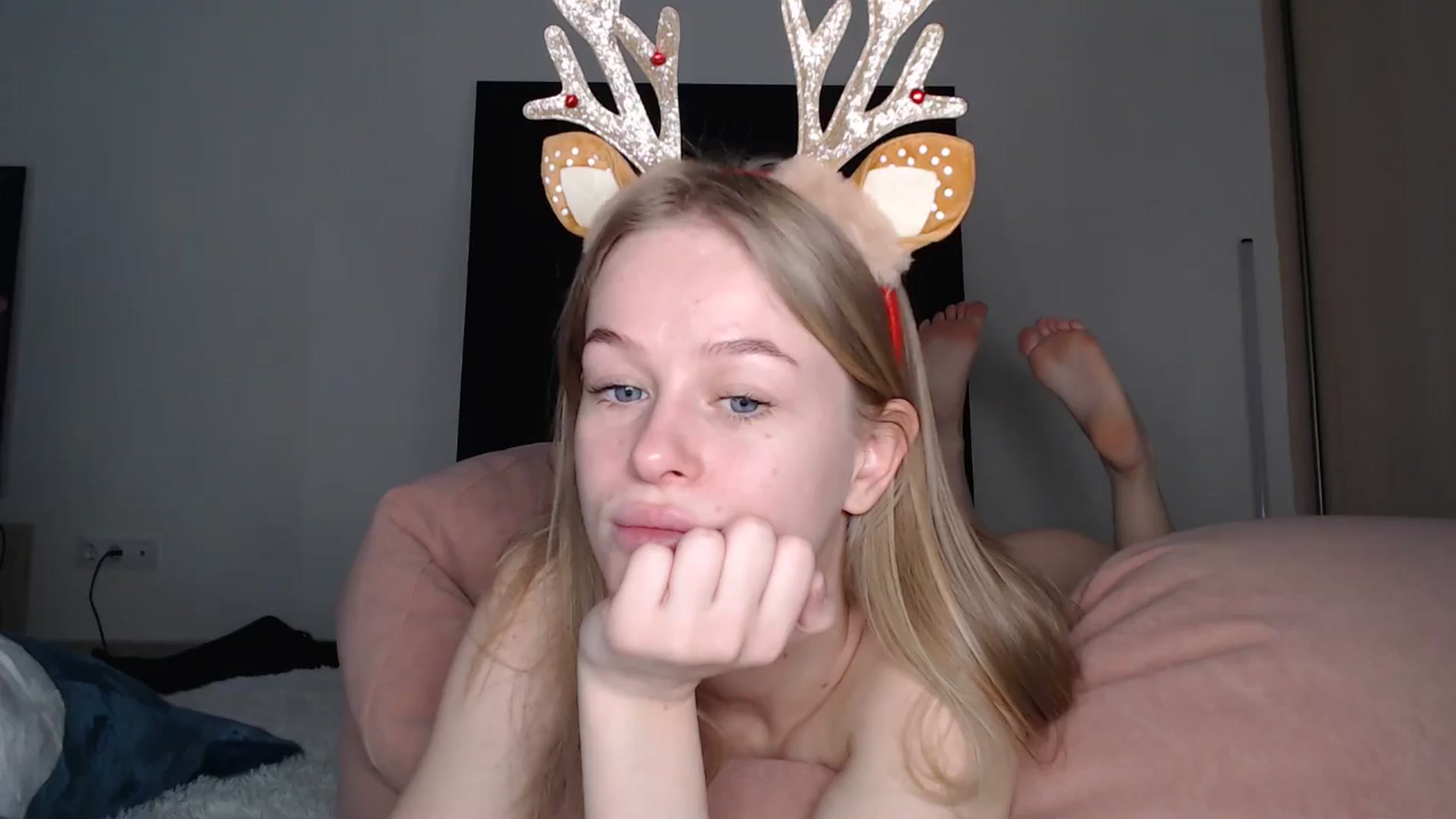 Gallery image thumbnail from Blondino4ka07's myfreecams stream on, 12/30/2024, 07:49 image 1 of 20