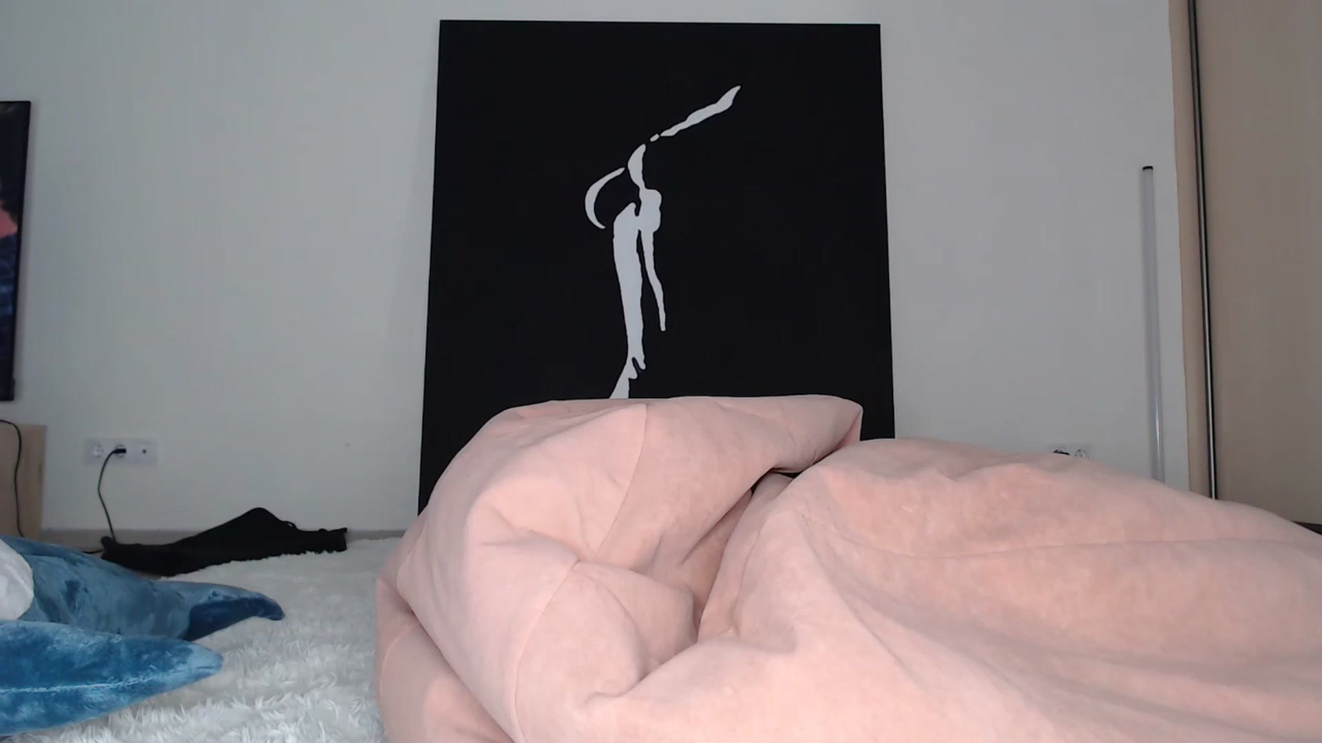 Gallery image thumbnail from Blondino4ka07's myfreecams stream on, 12/30/2024, 09:13 image 17 of 20