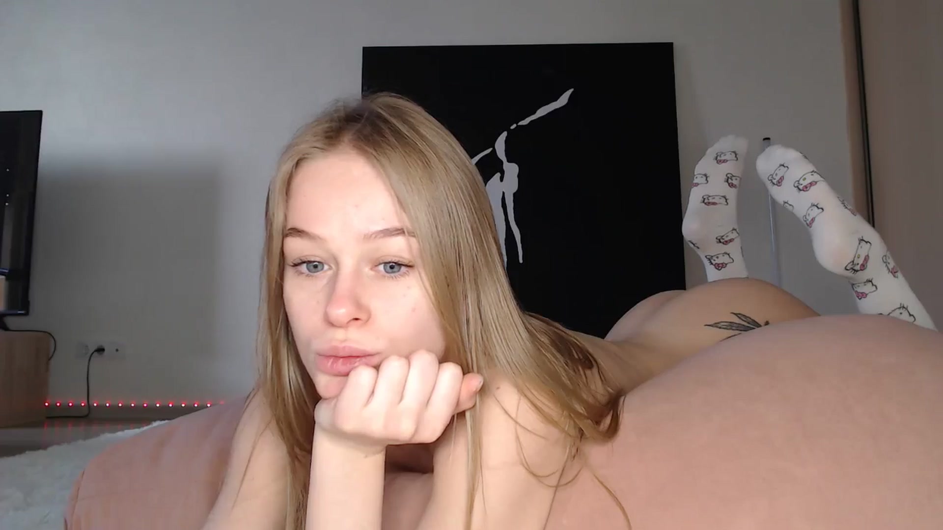 Gallery image thumbnail from Blondino4ka07's myfreecams stream on, 12/31/2024, 07:19 image 8 of 20