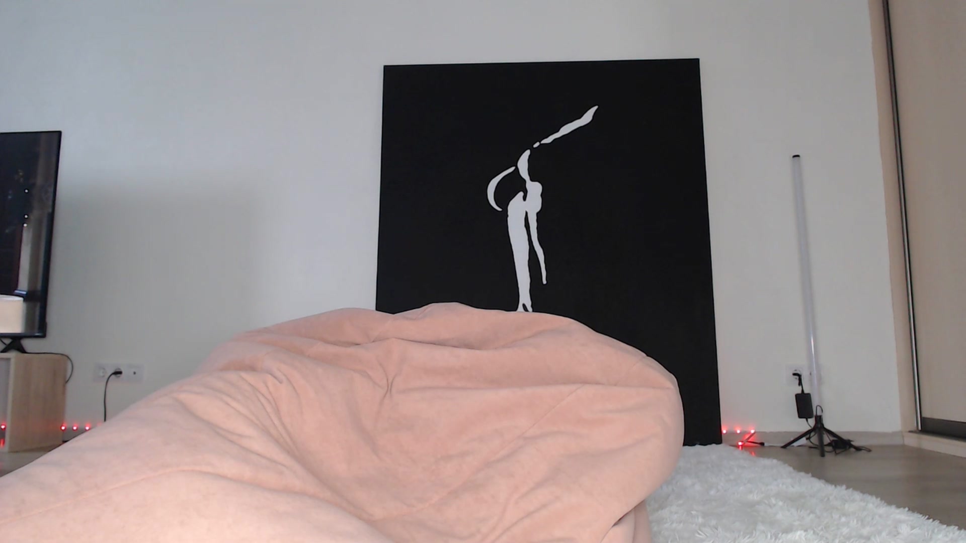 Gallery image thumbnail from Blondino4ka07's myfreecams stream on, 12/31/2024, 09:46 image 10 of 20