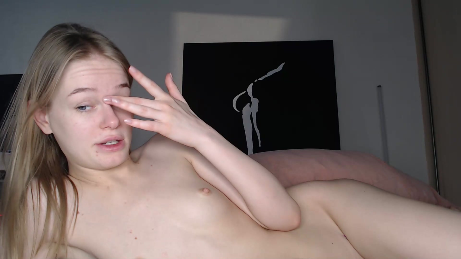 Gallery image thumbnail from Blondino4ka07's myfreecams stream on, 12/31/2024, 10:01 image 15 of 20