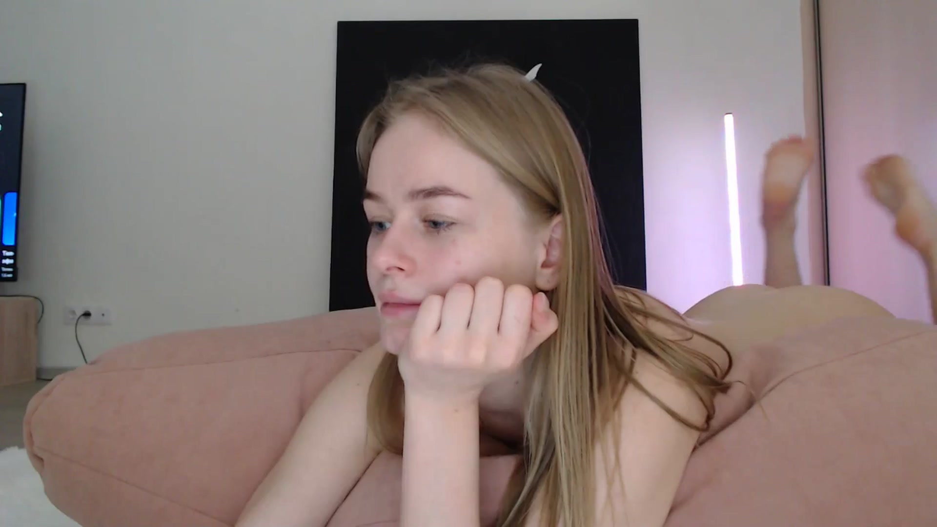Gallery image thumbnail from Blondino4ka07's myfreecams stream on, 01/05/2025, 19:11 image 19 of 20