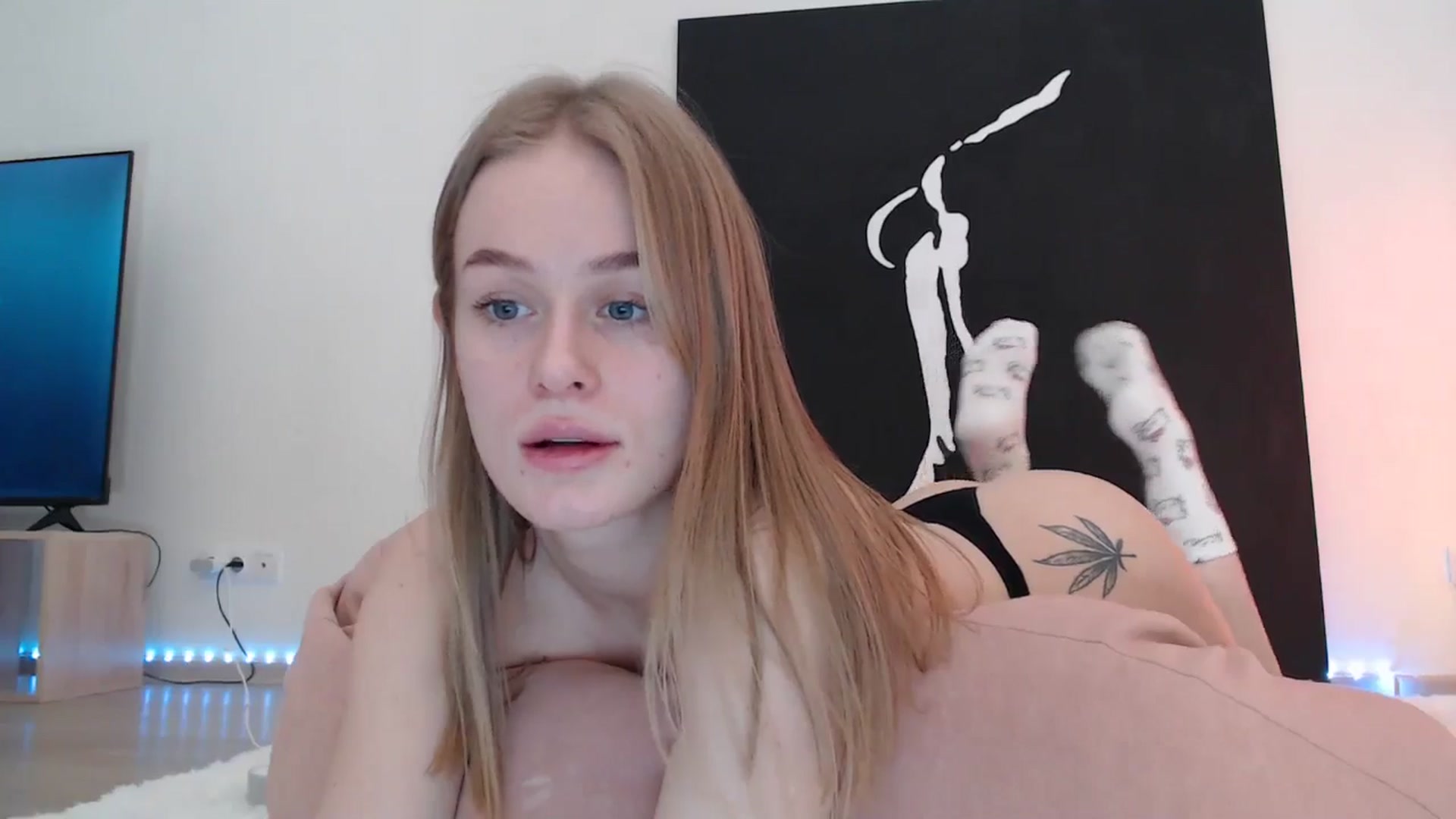 Gallery image thumbnail from Blondino4ka07's myfreecams stream on, 01/07/2025, 15:59 image 17 of 20