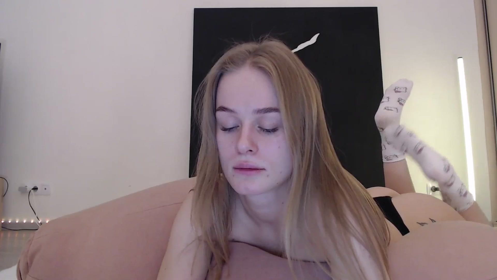 Gallery image thumbnail from Blondino4ka07's myfreecams stream on, 01/07/2025, 19:27 image 4 of 20