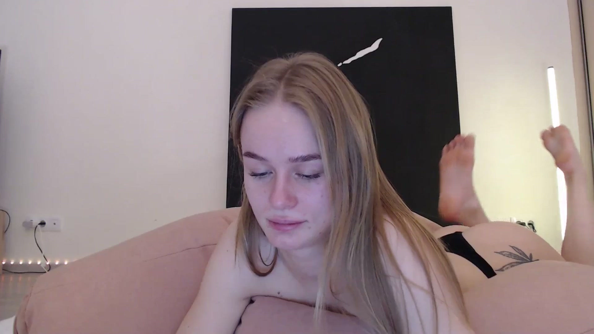 Gallery image thumbnail from Blondino4ka07's myfreecams stream on, 01/07/2025, 19:27 image 15 of 20