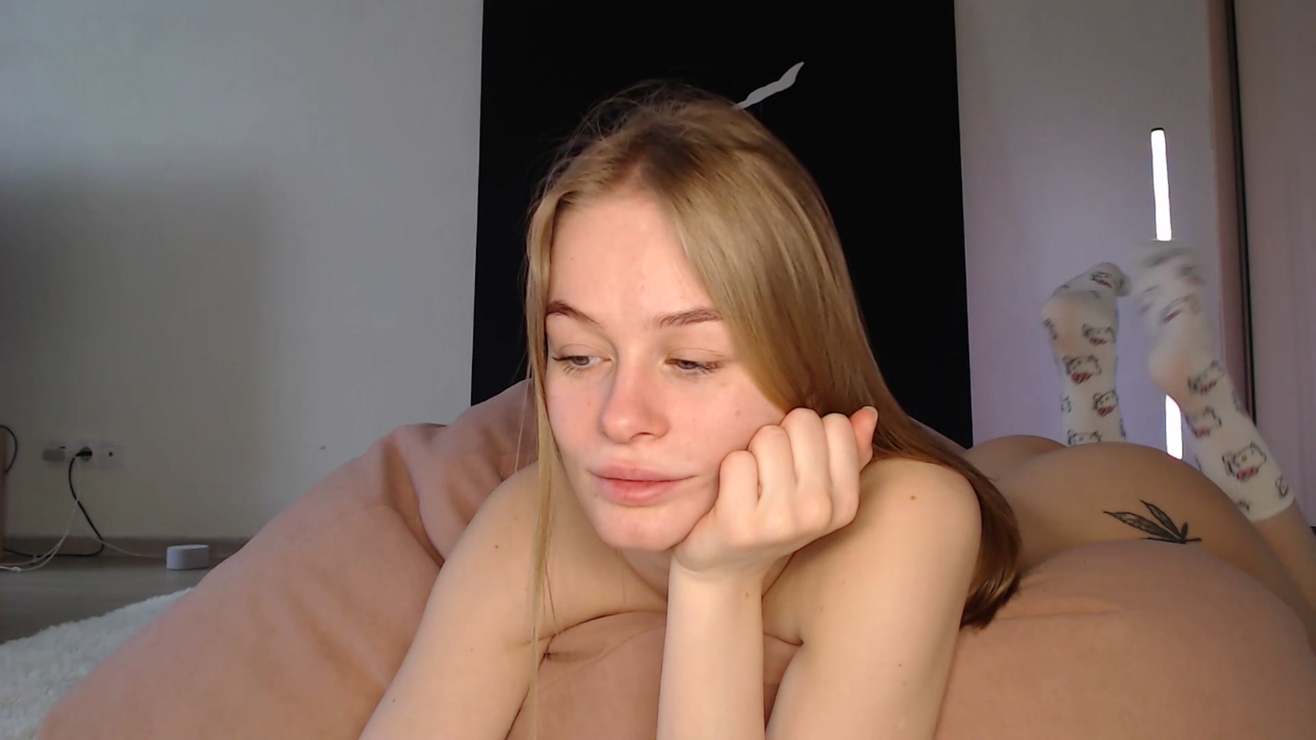 Gallery image thumbnail from Blondino4ka07's myfreecams stream on, 01/09/2025, 07:32 image 8 of 20