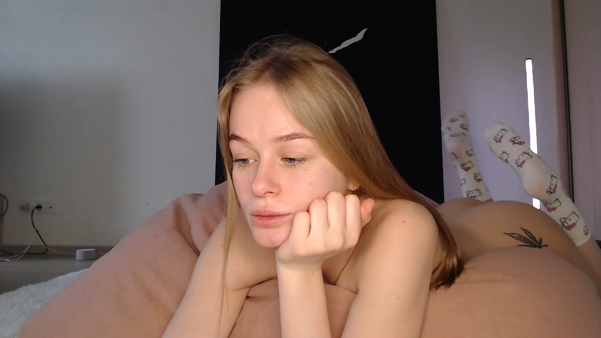 Gallery image thumbnail from Blondino4ka07's myfreecams stream on, 01/09/2025, 07:32 image 6 of 20