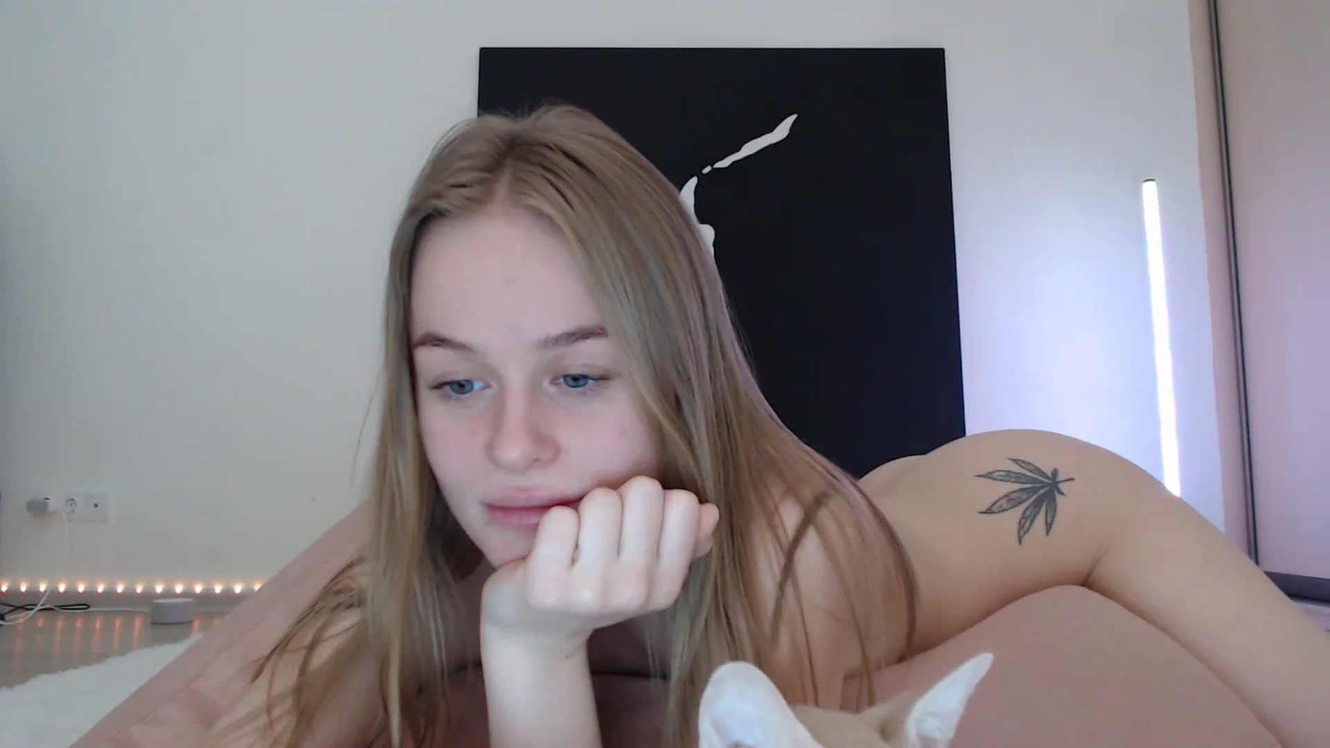 Gallery image thumbnail from Blondino4ka07's myfreecams stream on, 01/09/2025, 16:38 image 5 of 20