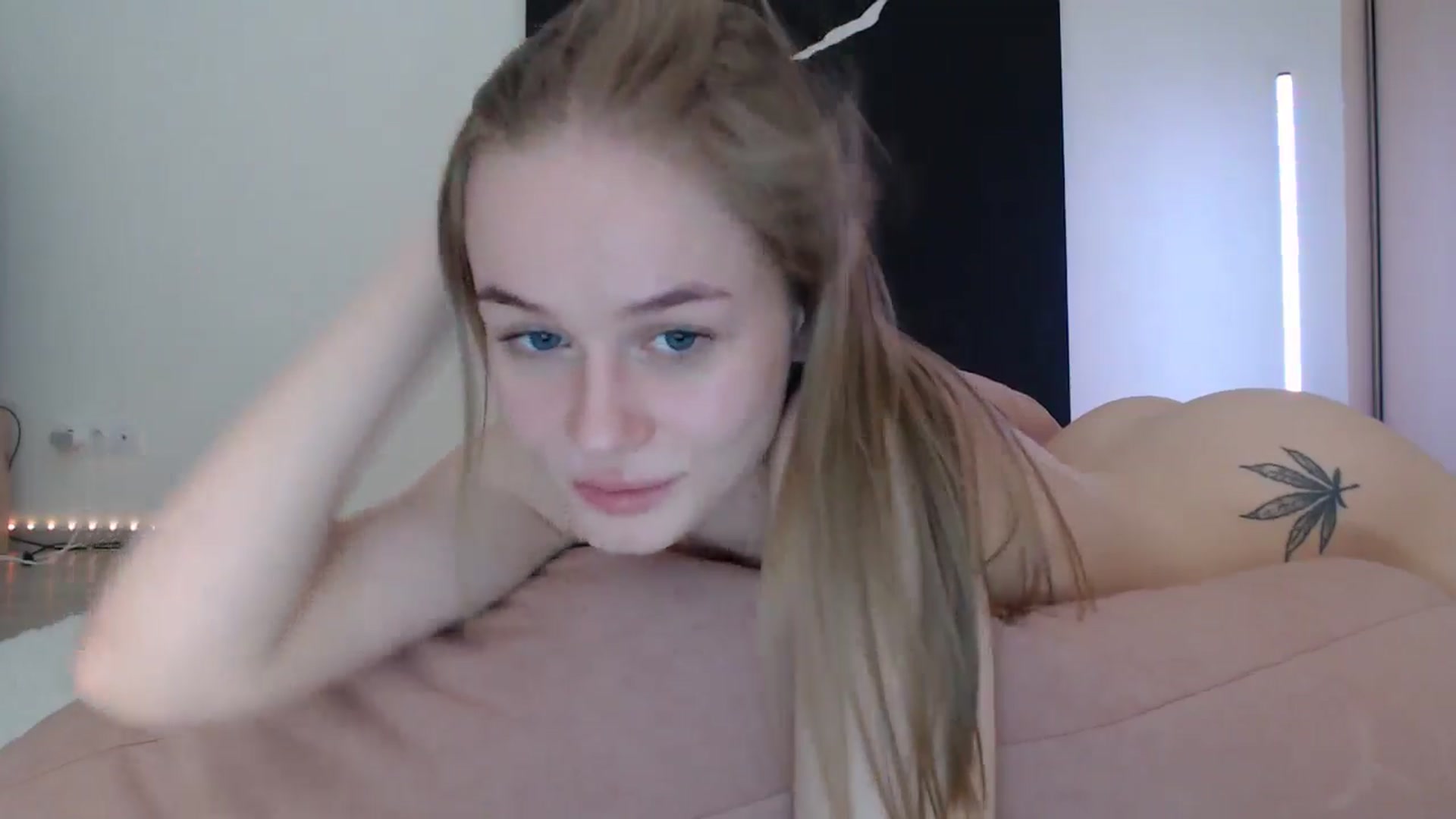 Gallery image thumbnail from Blondino4ka07's myfreecams stream on, 01/09/2025, 17:30 image 5 of 20