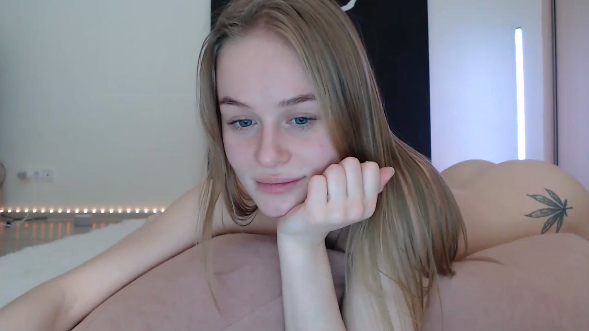 Gallery image thumbnail from Blondino4ka07's myfreecams stream on, 01/09/2025, 17:30 image 2 of 20