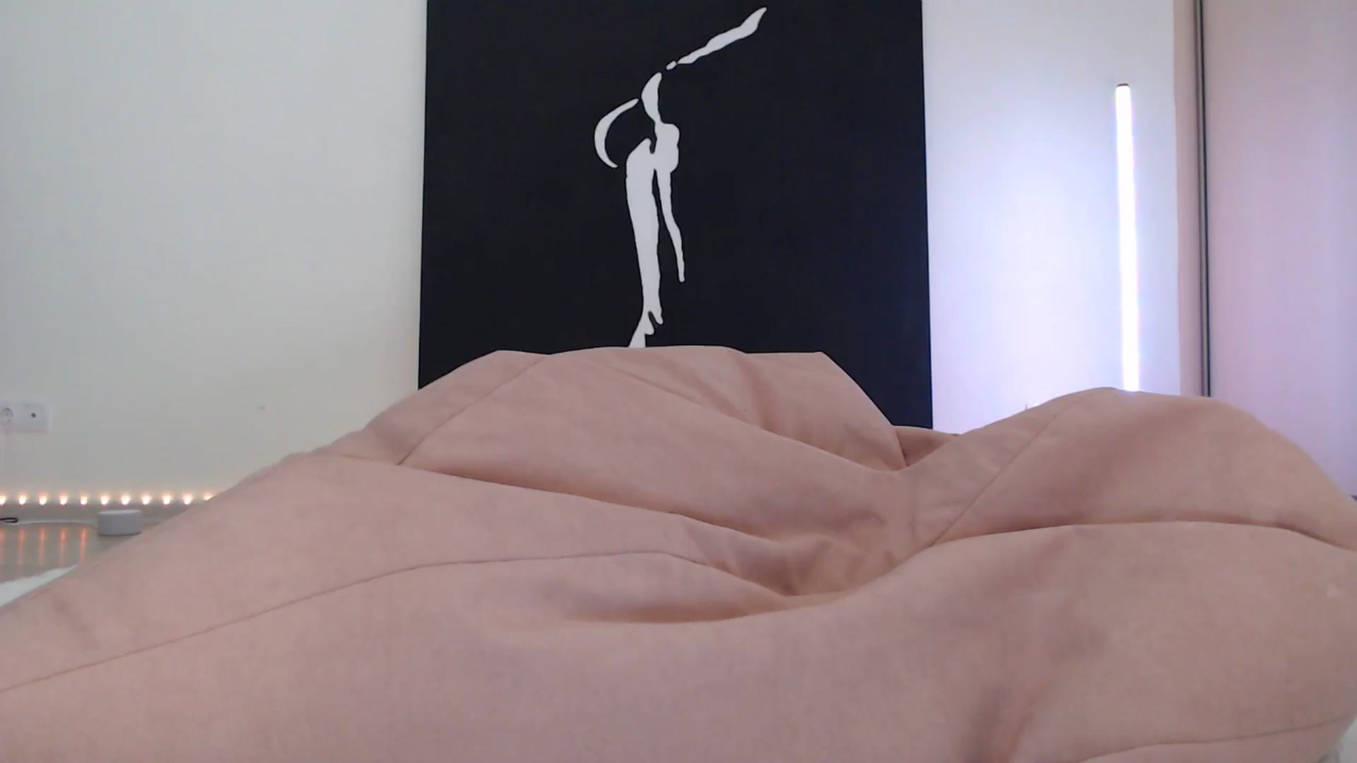Gallery image thumbnail from Blondino4ka07's myfreecams stream on, 01/09/2025, 18:38 image 8 of 20