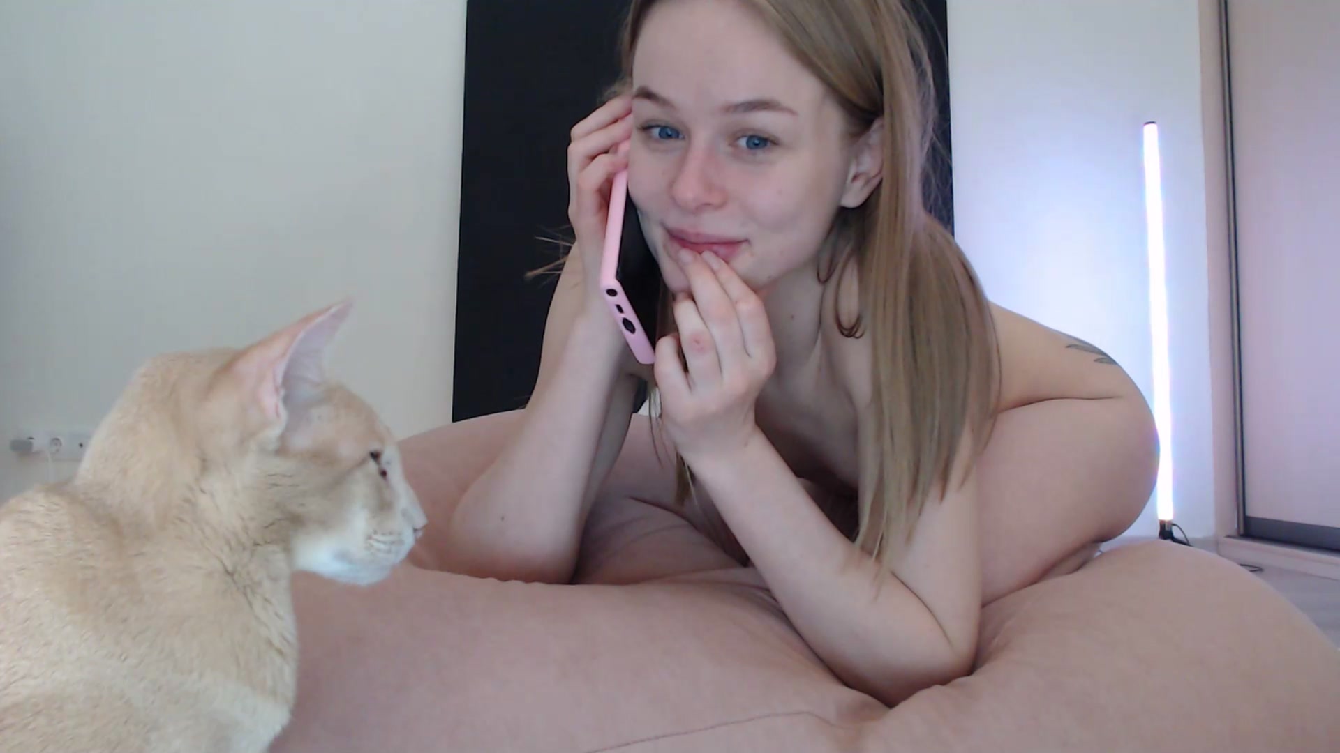 Gallery image thumbnail from Blondino4ka07's myfreecams stream on, 01/09/2025, 19:32 image 18 of 20