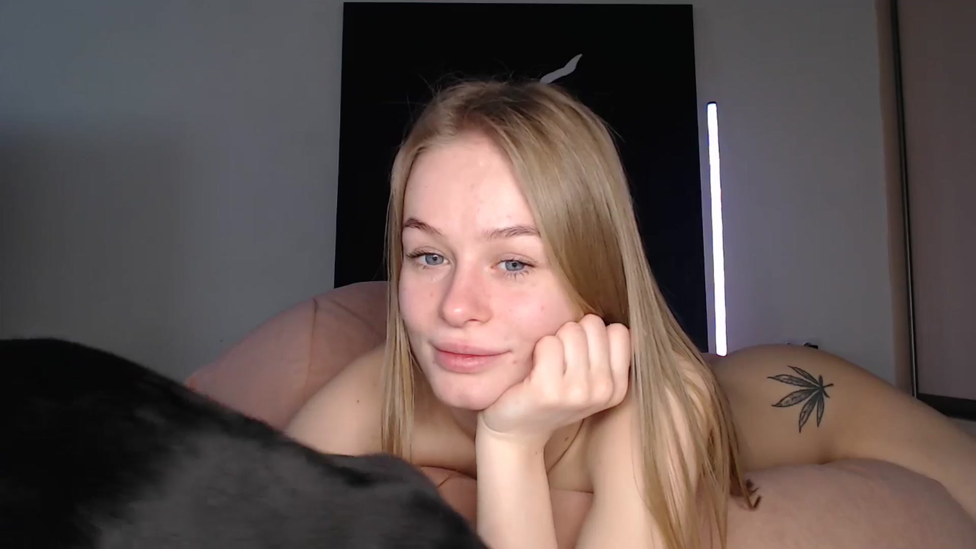 Gallery image thumbnail from Blondino4ka07's myfreecams stream on, 01/10/2025, 08:04 image 19 of 20