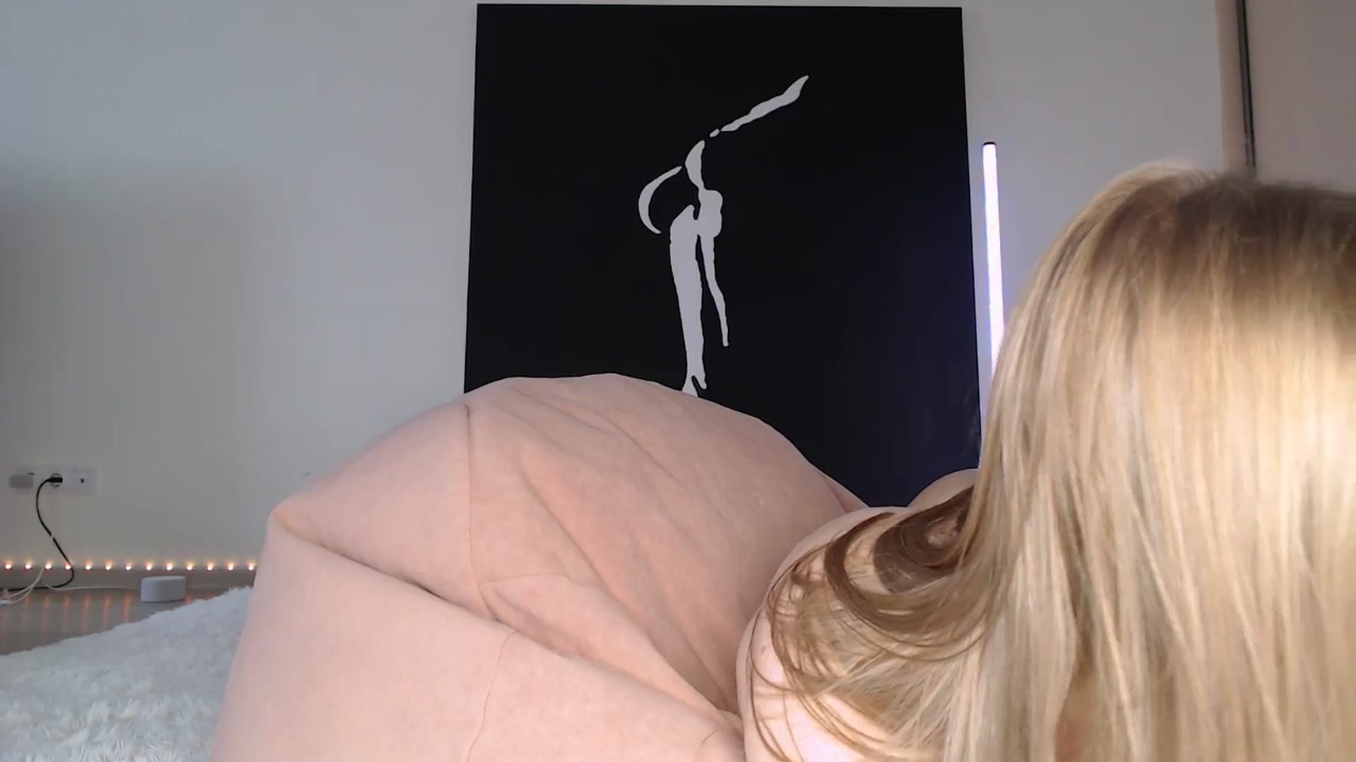 Gallery image thumbnail from Blondino4ka07's myfreecams stream on, 01/10/2025, 08:04 image 16 of 20