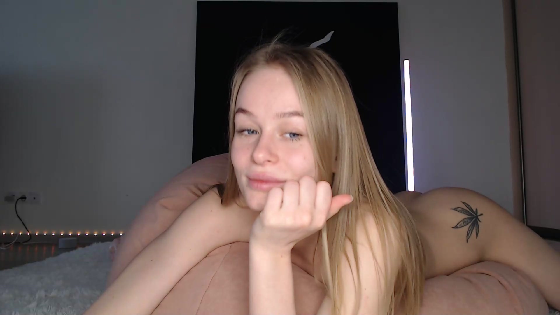 Gallery image thumbnail from Blondino4ka07's myfreecams stream on, 01/10/2025, 08:16 image 20 of 20