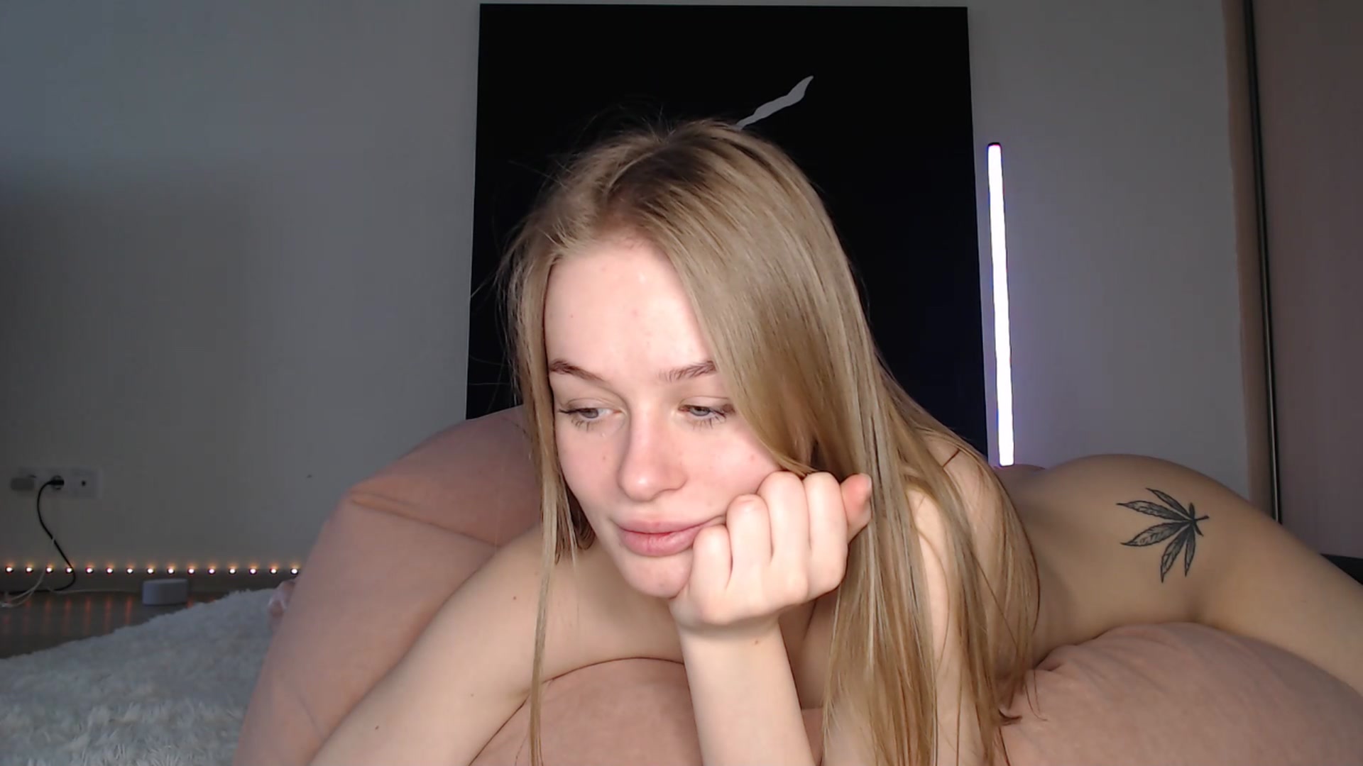 Gallery image thumbnail from Blondino4ka07's myfreecams stream on, 01/10/2025, 08:16 image 5 of 20