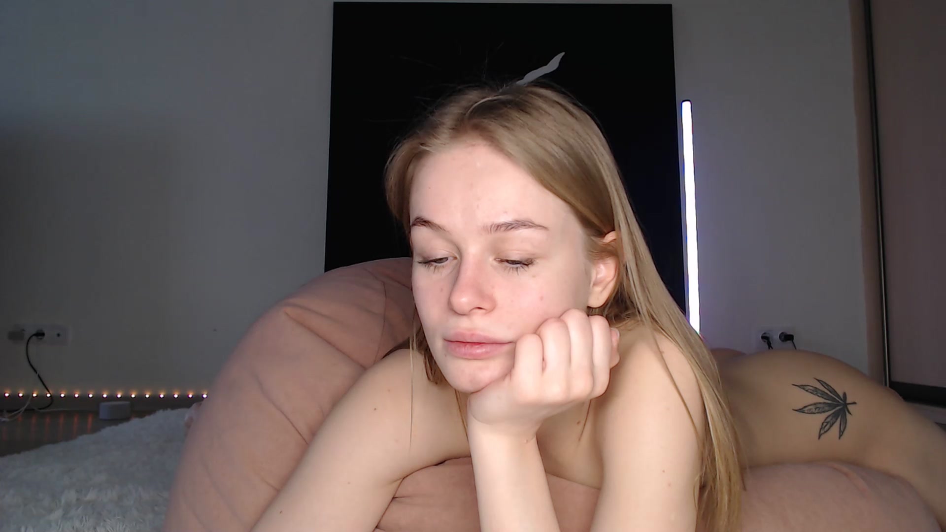 Gallery image thumbnail from Blondino4ka07's myfreecams stream on, 01/10/2025, 08:37 image 20 of 20