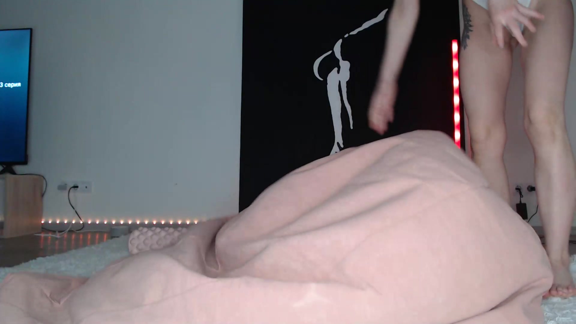 Gallery image thumbnail from Blondino4ka07's myfreecams stream on, 01/10/2025, 20:35 image 8 of 20