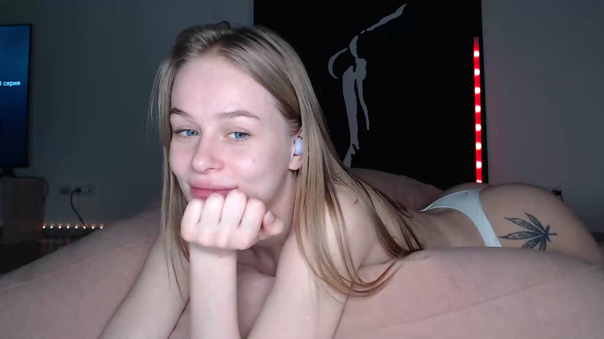 Gallery image thumbnail from Blondino4ka07's myfreecams stream on, 01/10/2025, 20:35 image 16 of 20