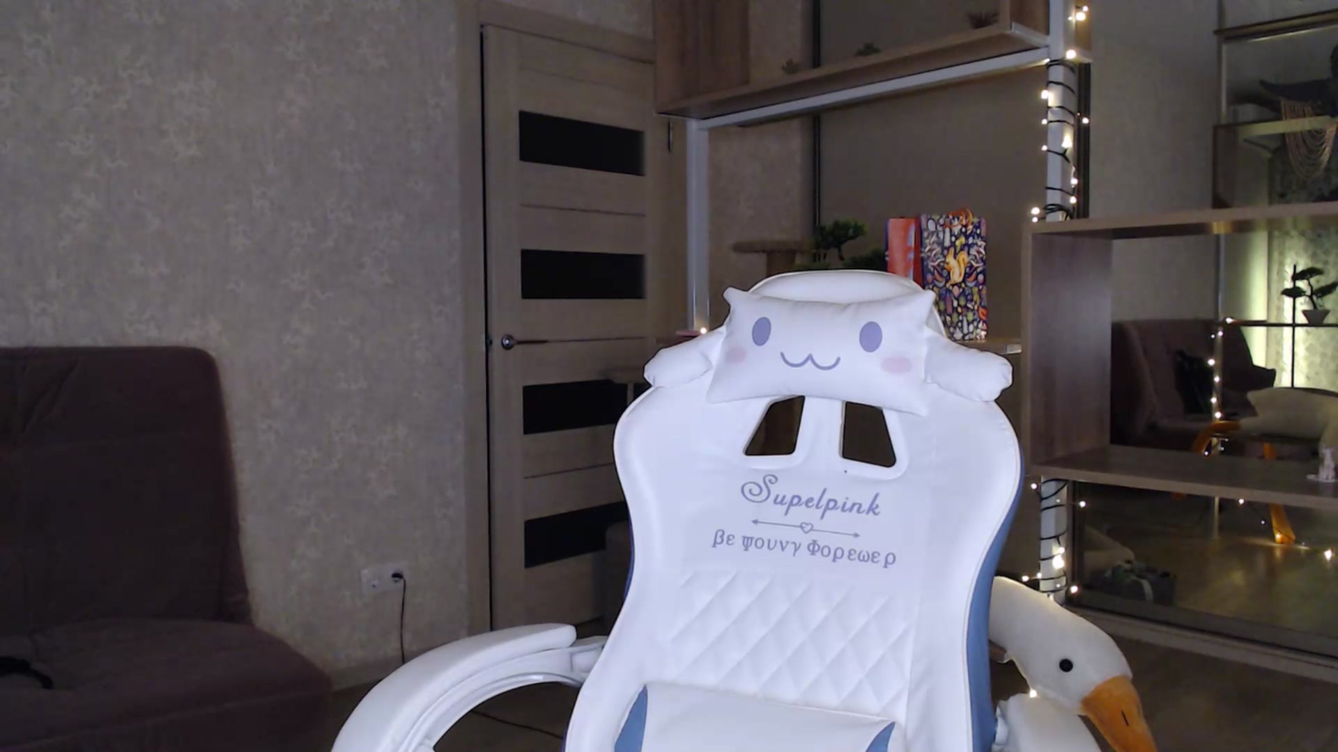 Gallery image thumbnail from Blondino4ka07's myfreecams stream on, 01/18/2025, 18:02 image 16 of 20