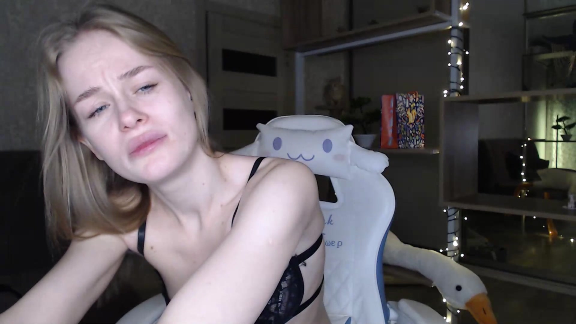 Gallery image thumbnail from Blondino4ka07's myfreecams stream on, 01/18/2025, 18:02 image 3 of 20